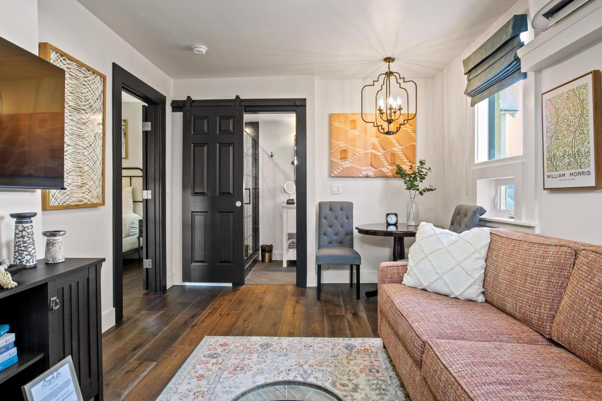 Bespoke Inn Flagstaff photo 67
