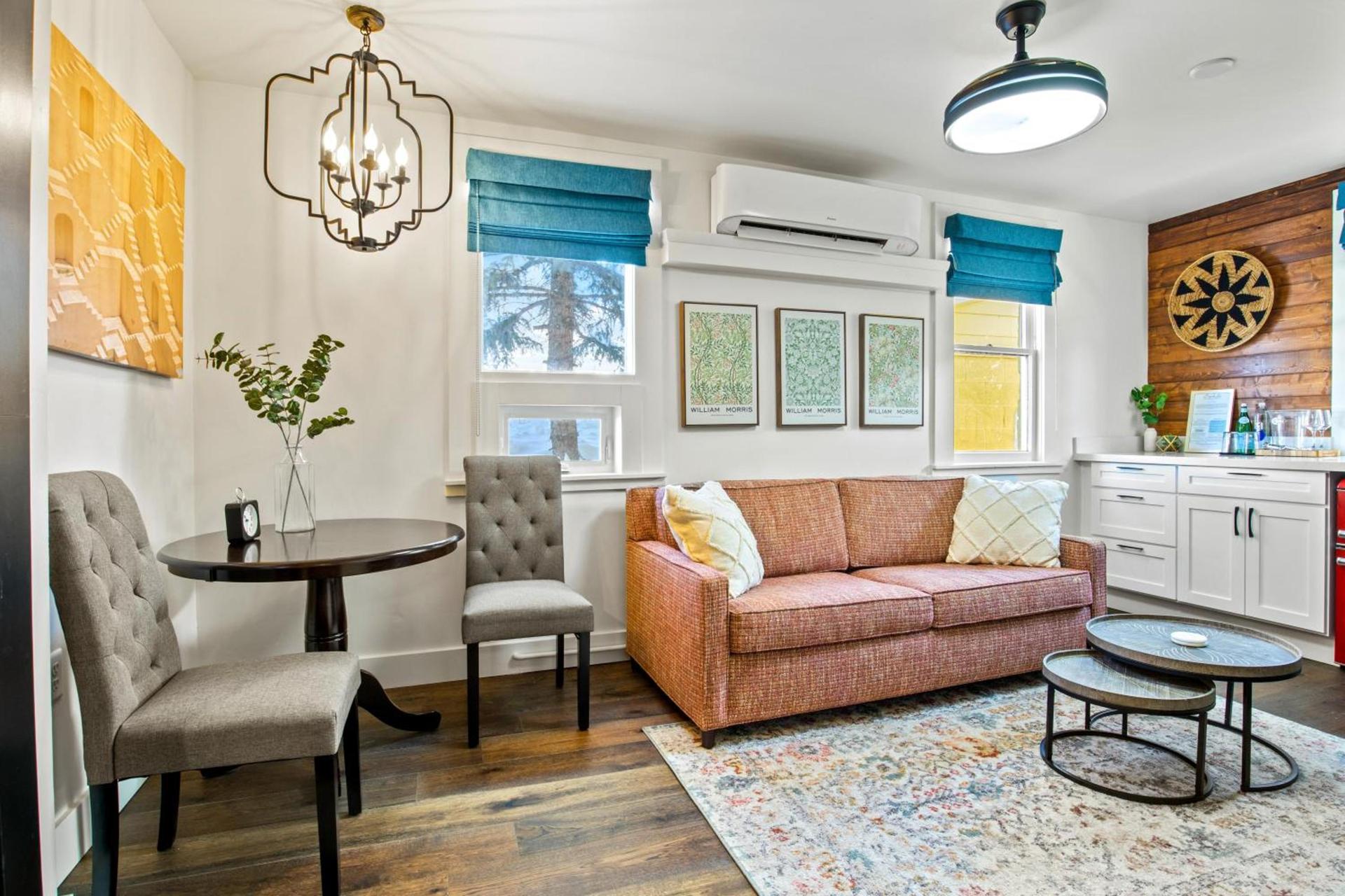 Bespoke Inn Flagstaff photo 66