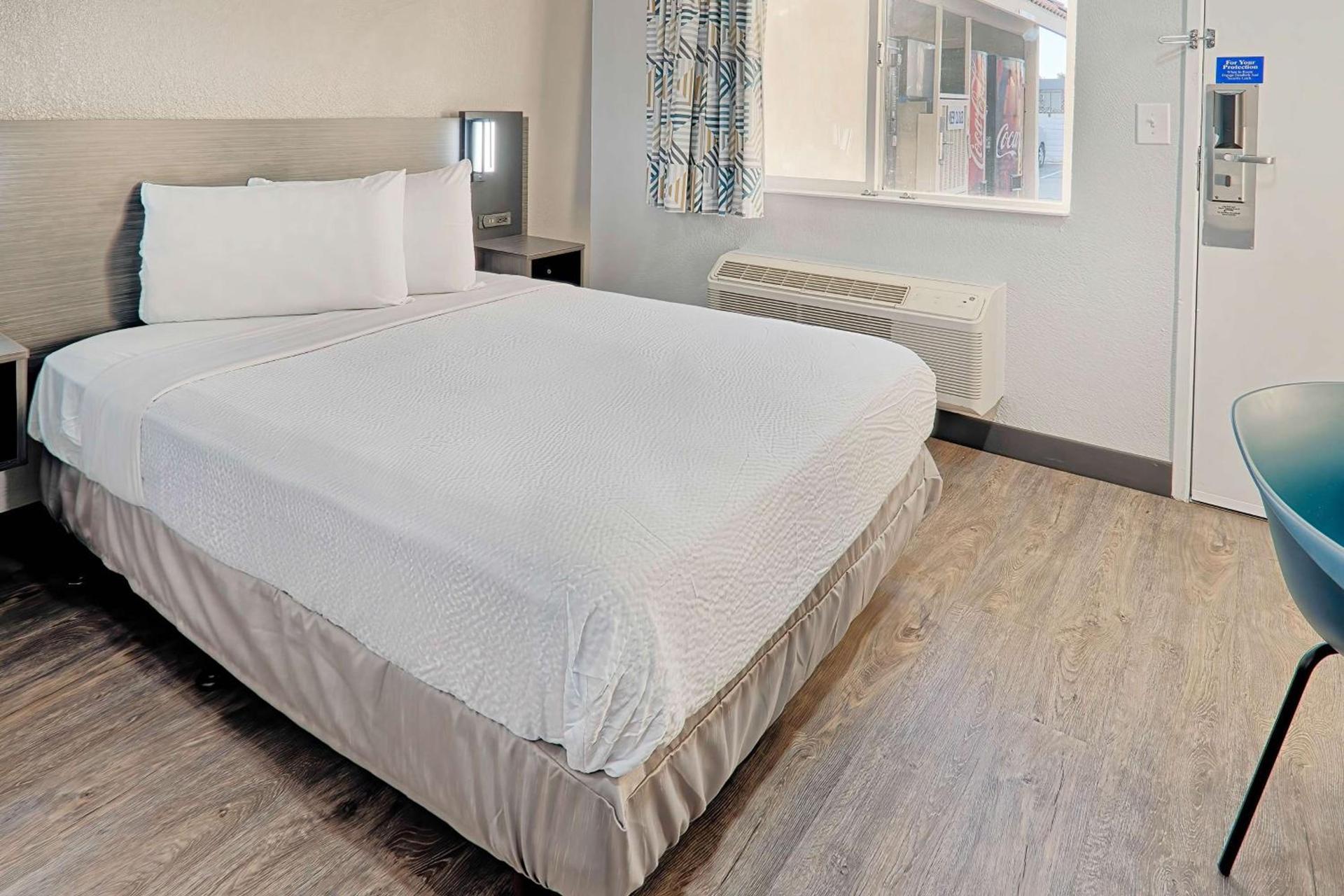 Motel 6-Lancaster, CA photo 41