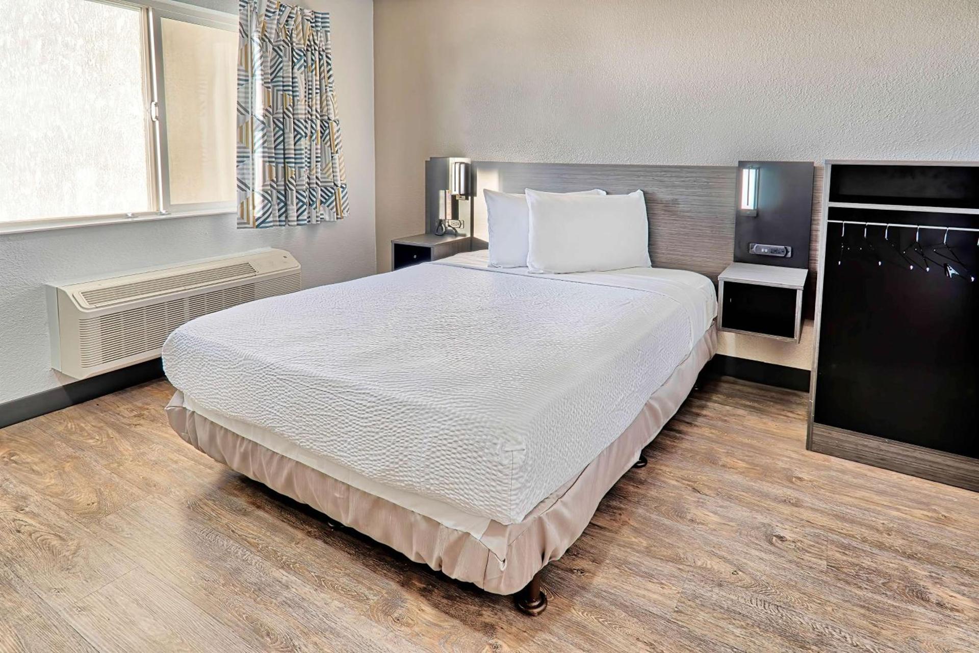 Motel 6-Lancaster, CA photo 33