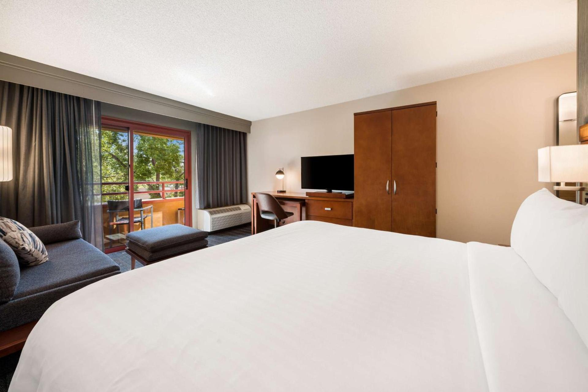 Sonesta Select San Jose Airport photo 37