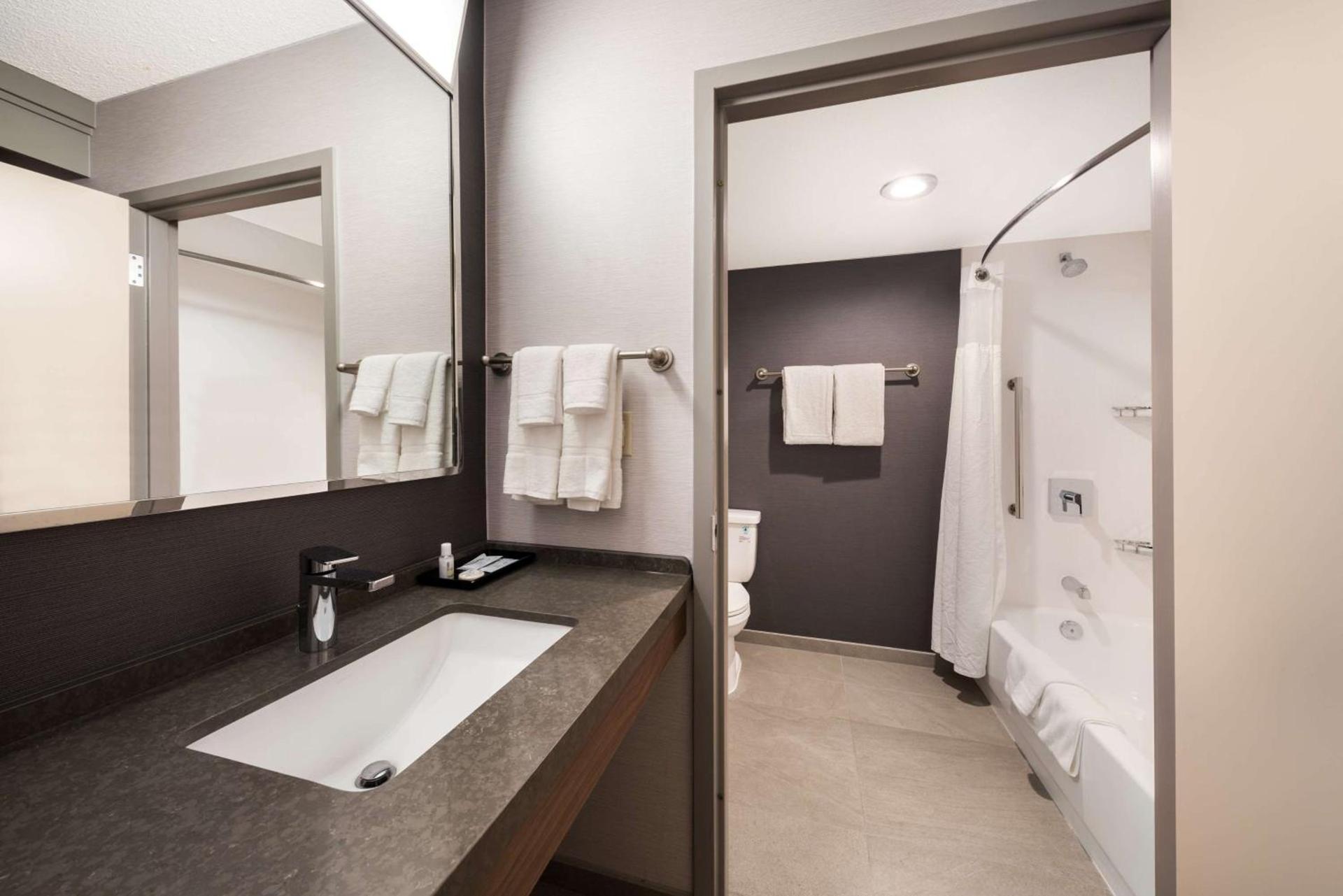 Sonesta Select San Jose Airport photo 40