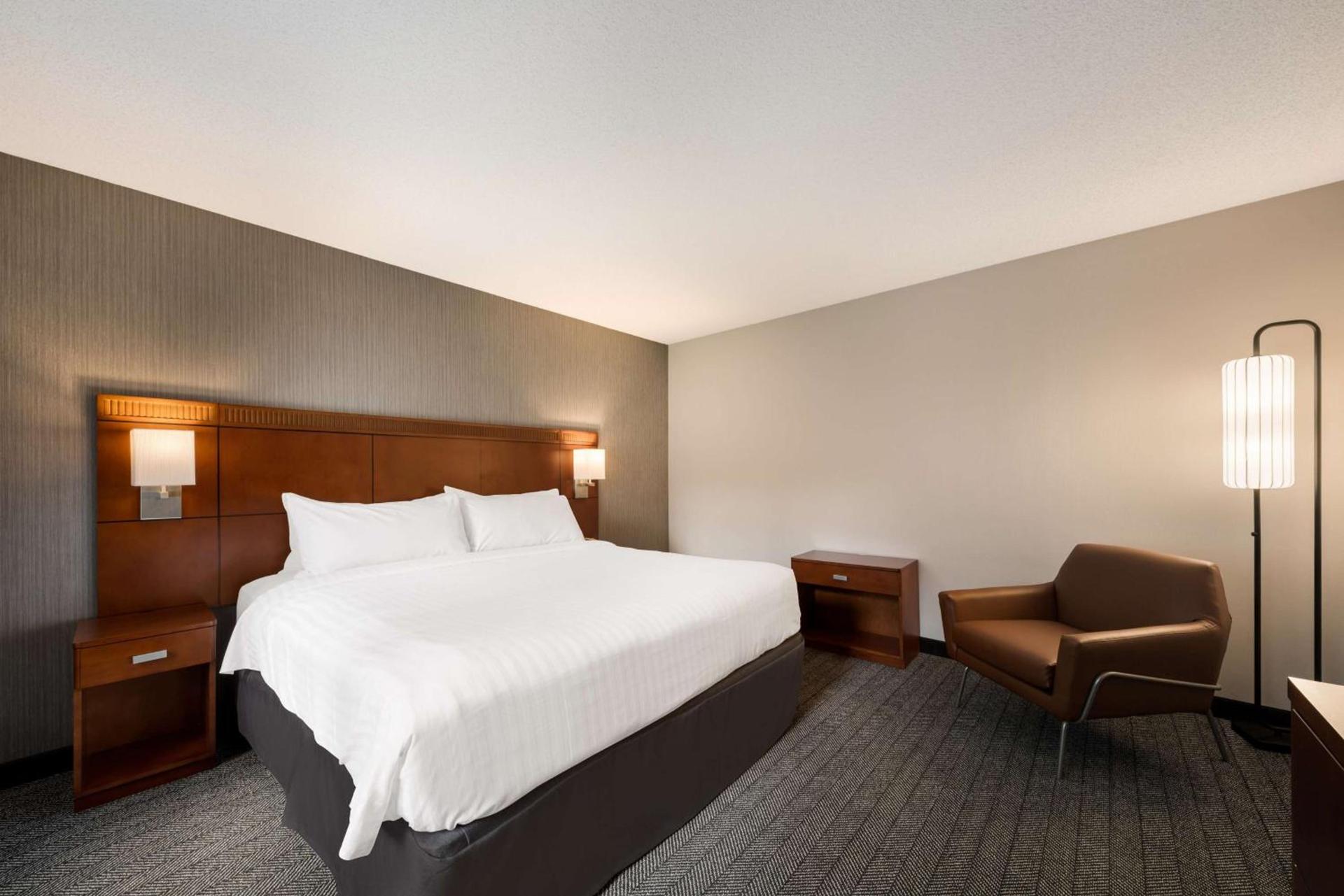Sonesta Select San Jose Airport photo 9