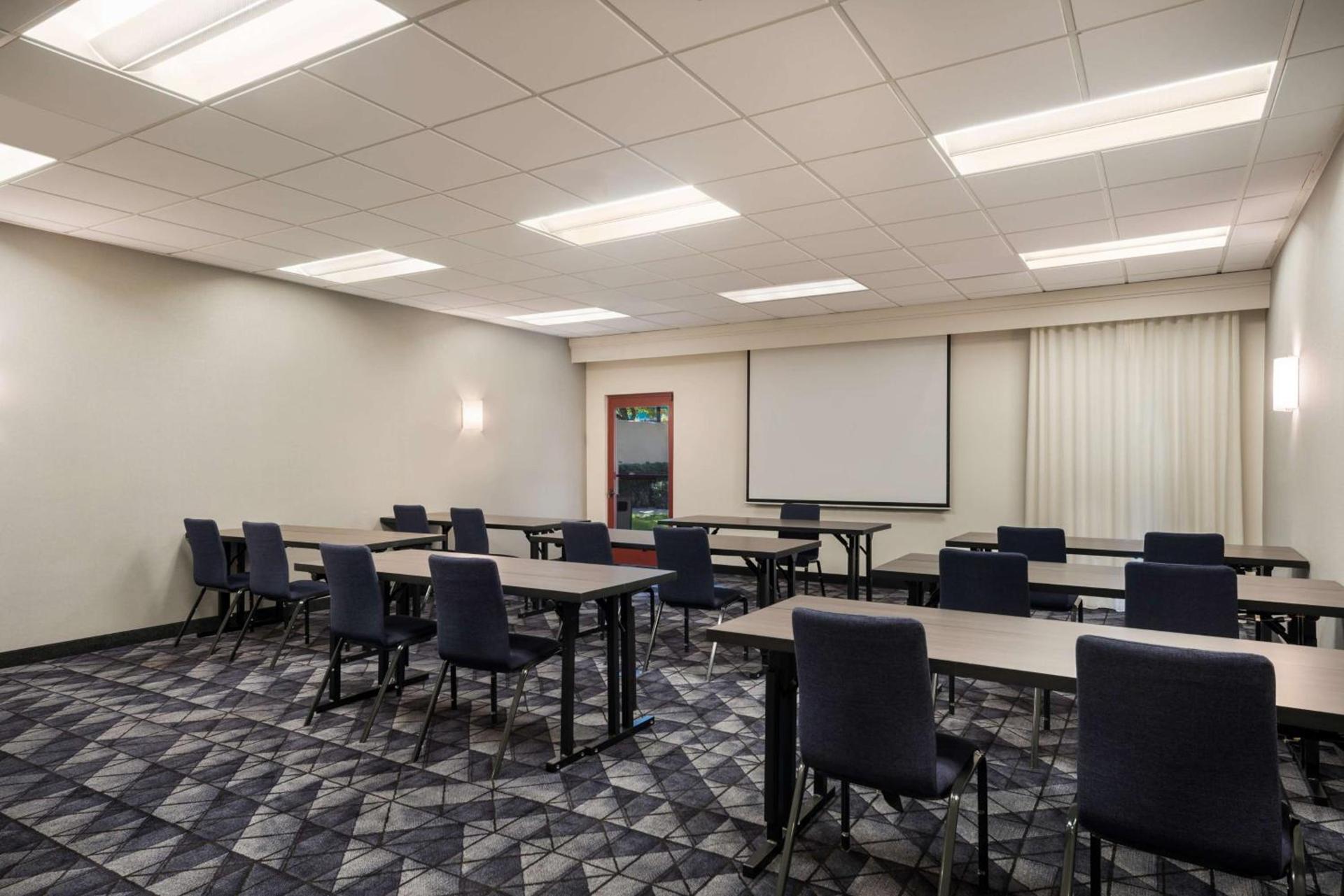Sonesta Select San Jose Airport photo 10