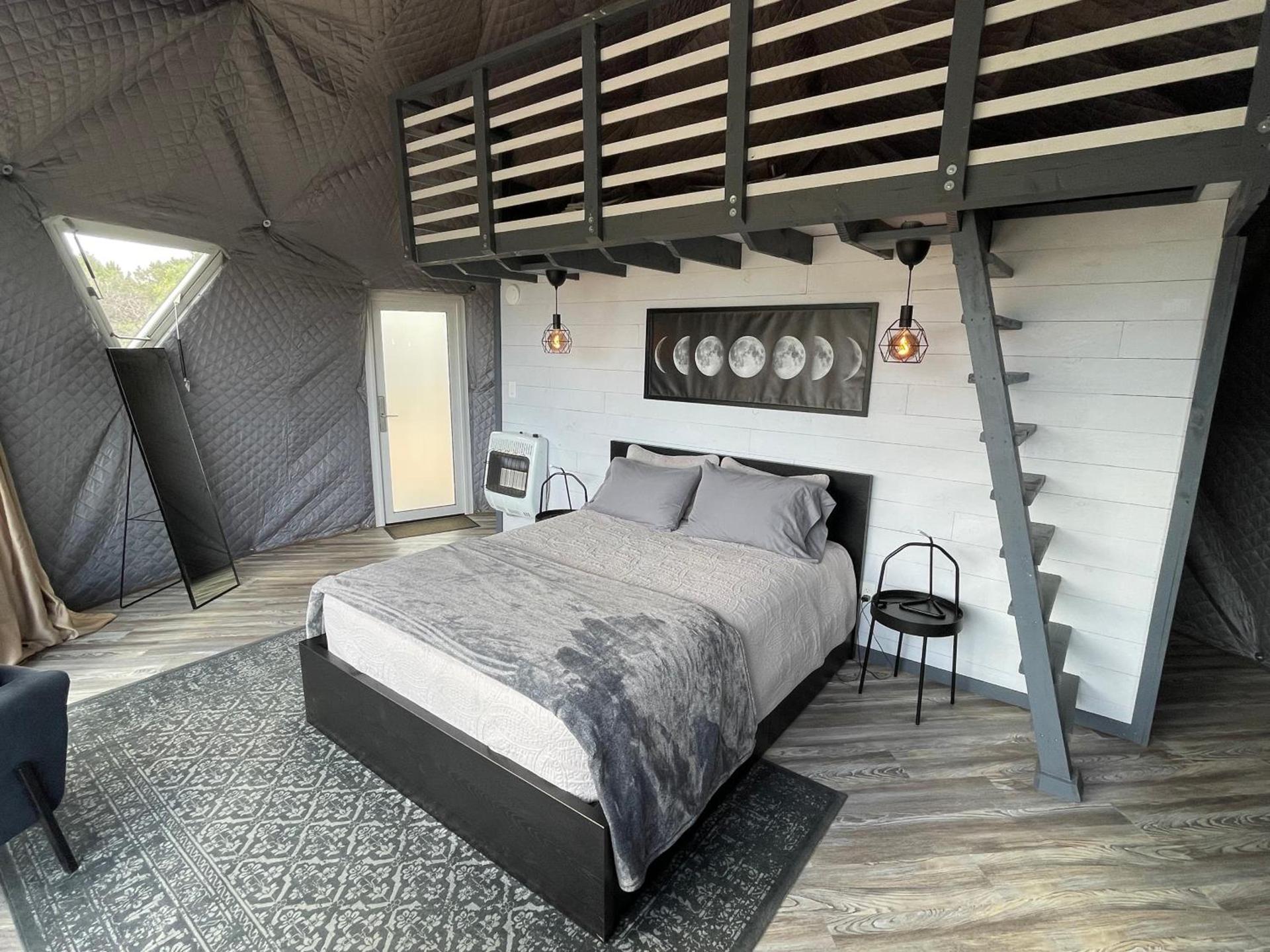 Canyon Rim Domes - A Luxury Glamping Experience!! photo 36