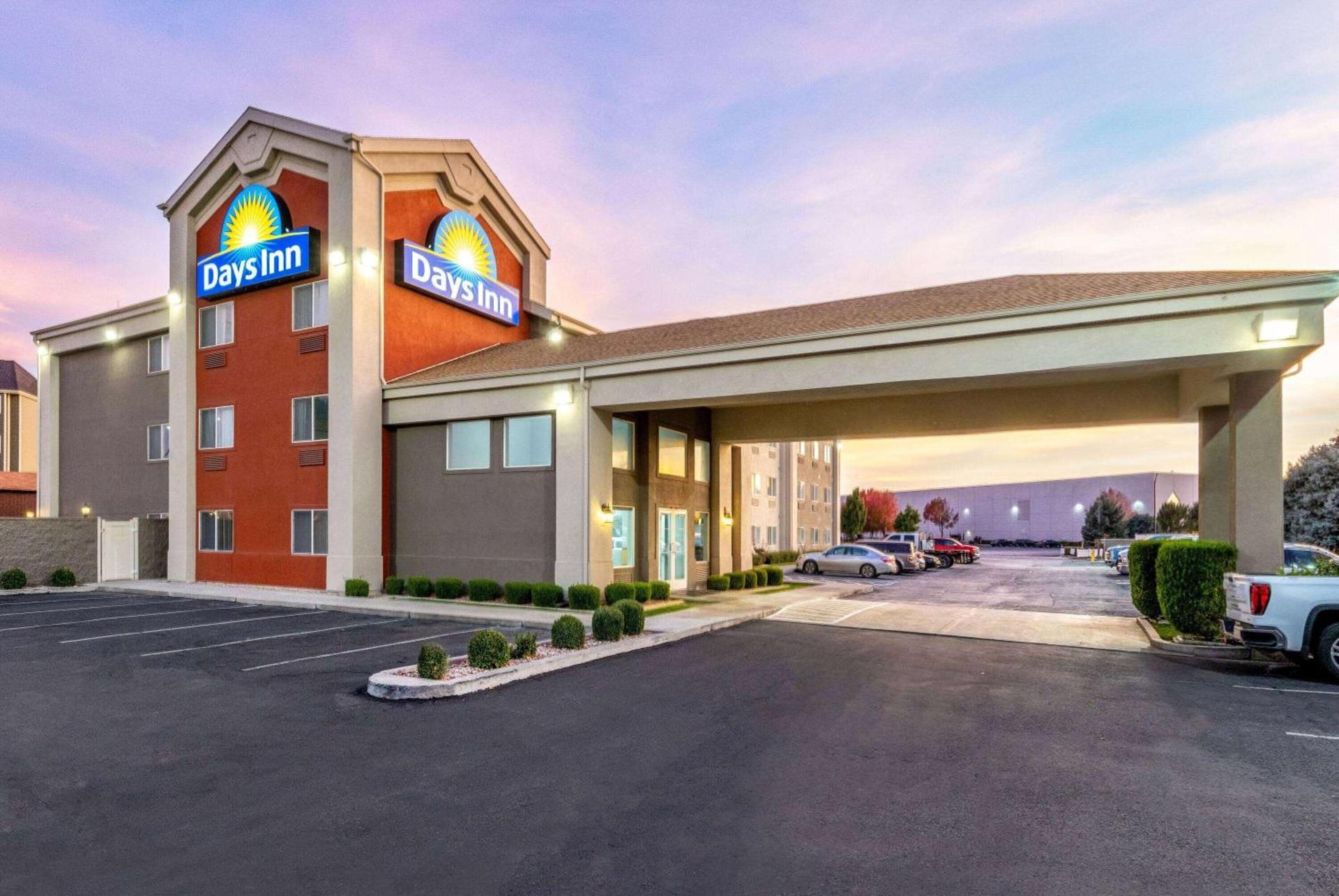 Days Inn by Wyndham Springville photo 3