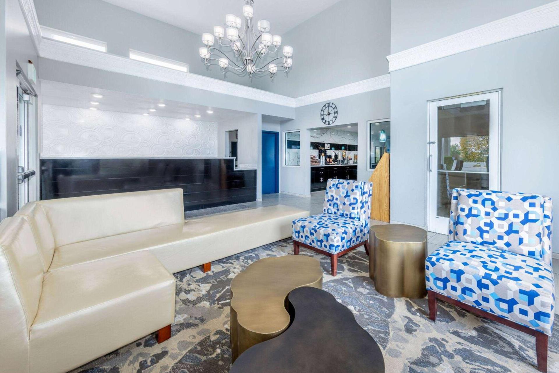 Days Inn by Wyndham Springville photo 6