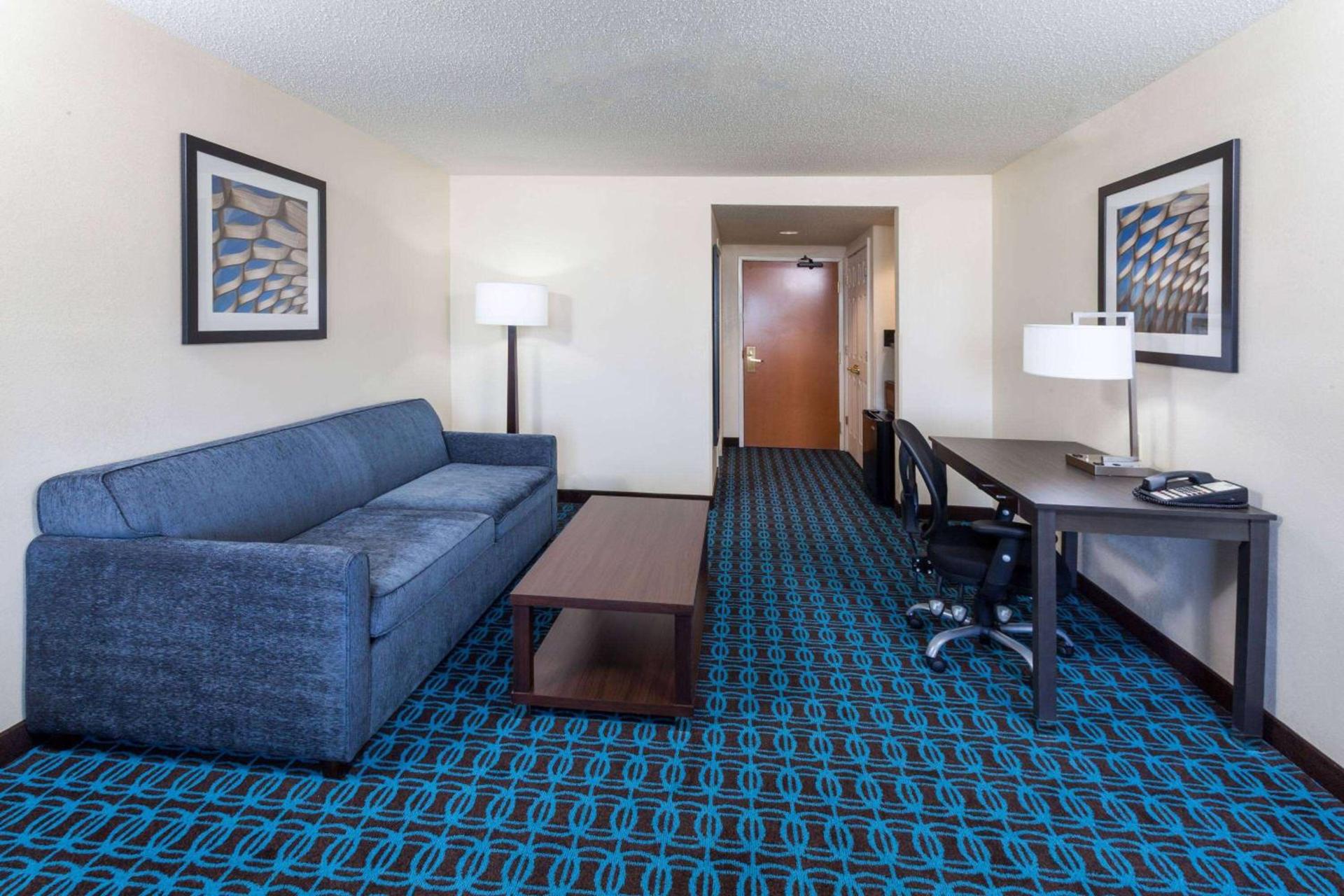 Wingate by Wyndham Chicago Schaumburg photo 16