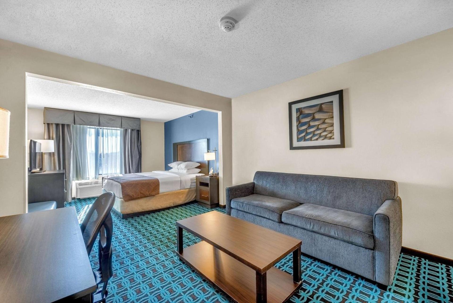 Wingate by Wyndham Chicago Schaumburg photo 21