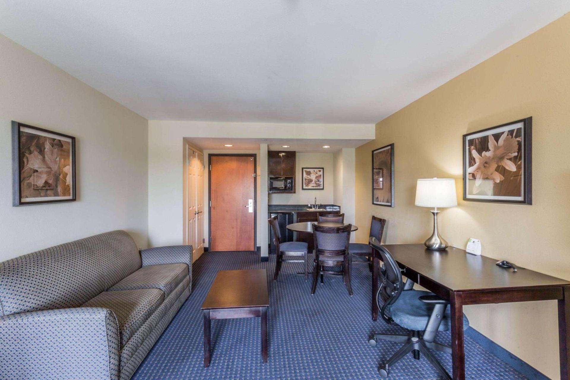Wingate by Wyndham Houma photo 10