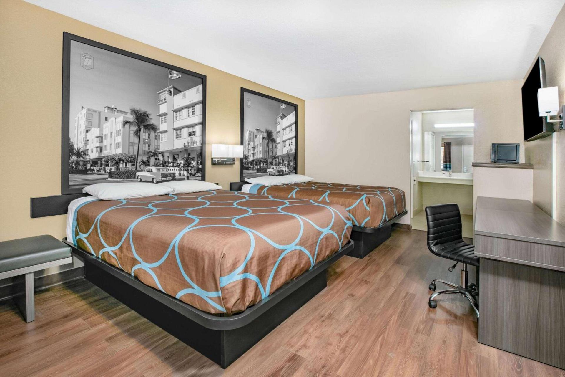 Super 8 by Wyndham Moss Point photo 6