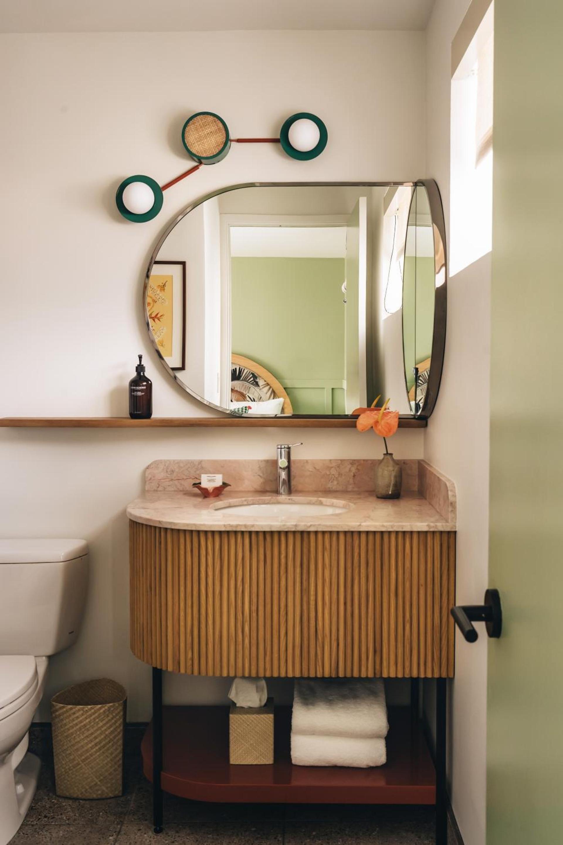 Wayfinder Waikiki - Voted Top 10 Best Hotels in Hawaii! photo 45