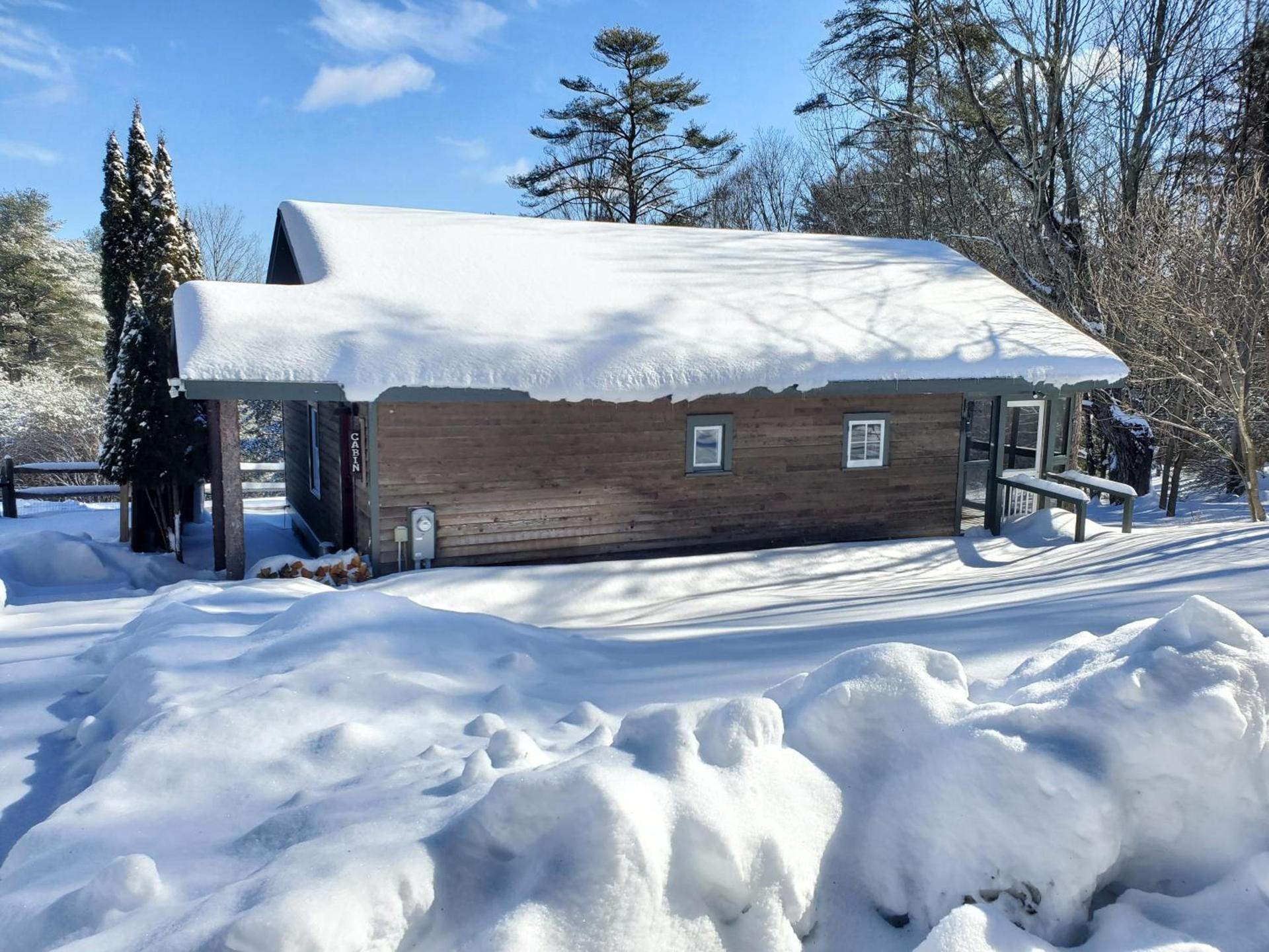 Friends Lake Inn photo 23