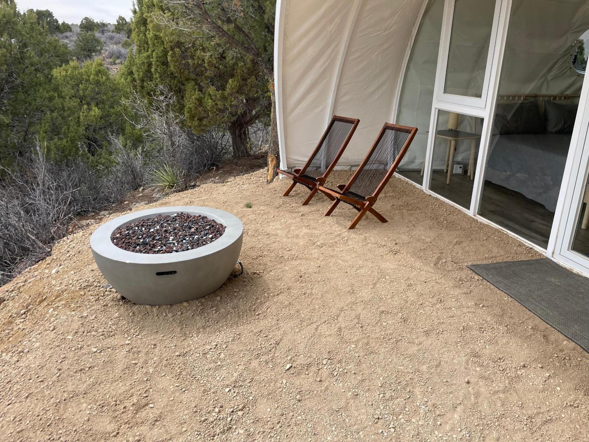 Canyon Rim Domes - A Luxury Glamping Experience!! photo 2