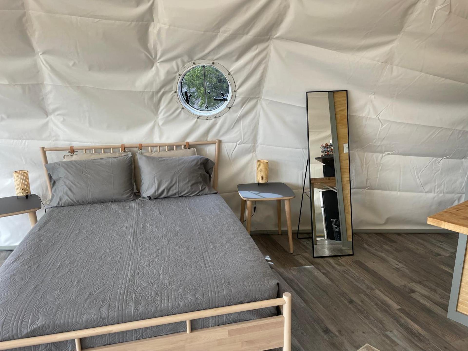 Canyon Rim Domes - A Luxury Glamping Experience!! photo 32