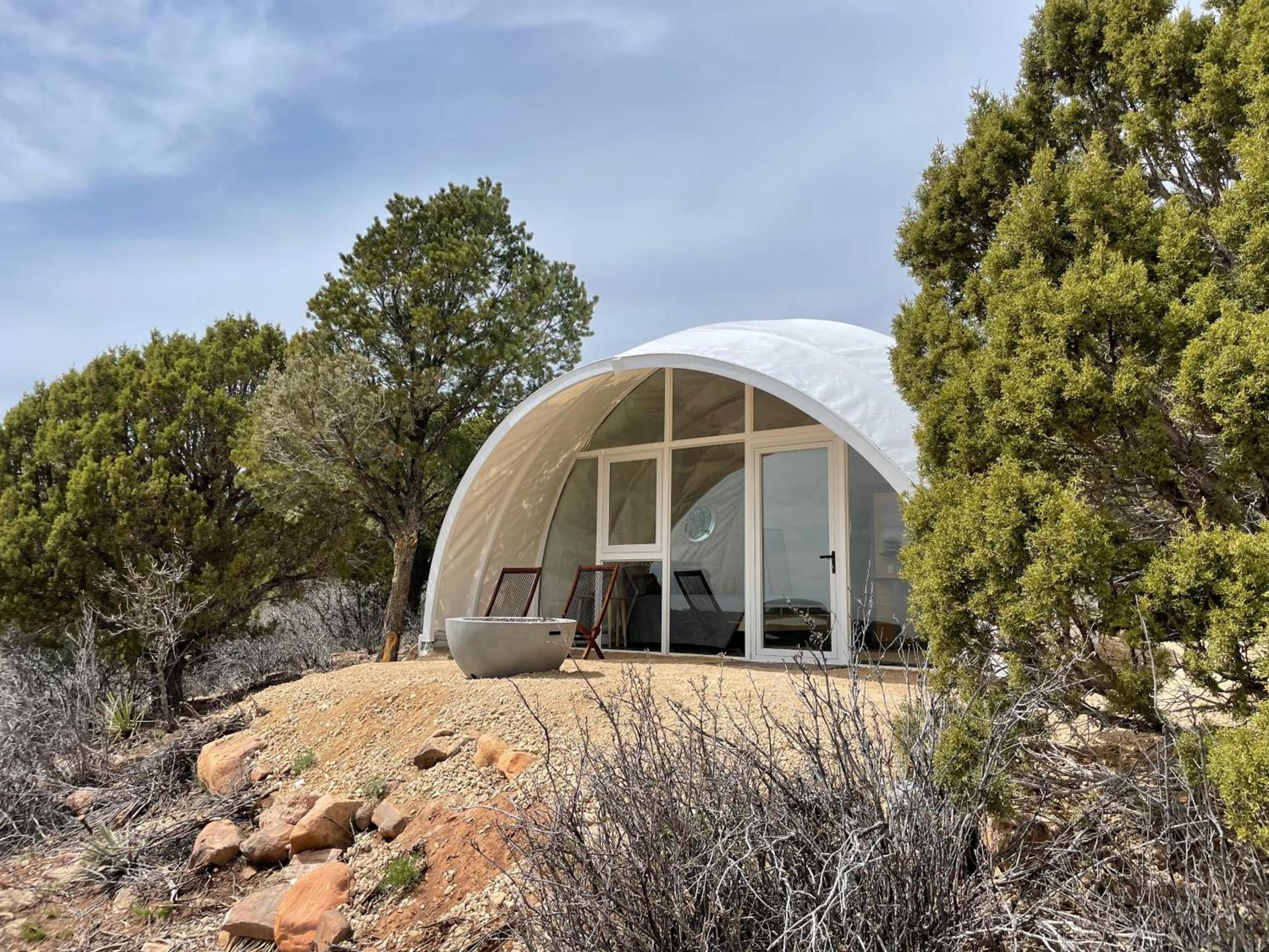 Canyon Rim Domes - A Luxury Glamping Experience!! photo 43