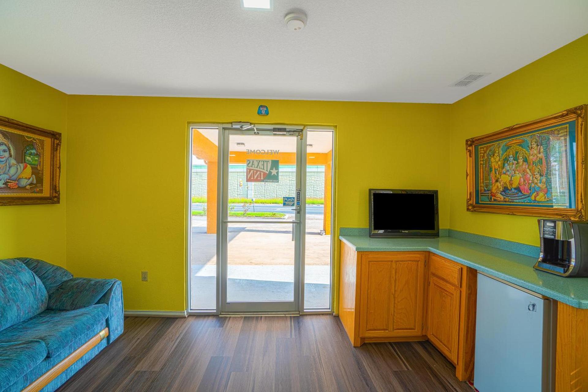 Texas Inn San Benito near Harlingen photo 19