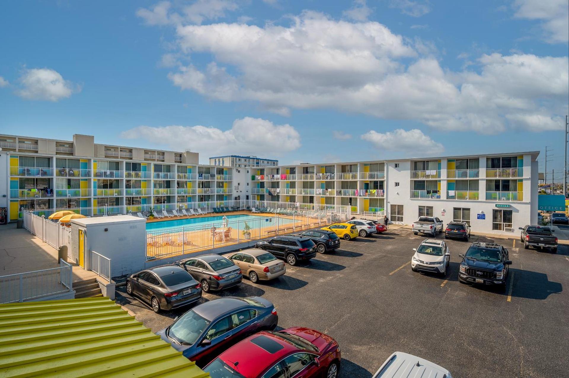 Kokomo Suites photo 39