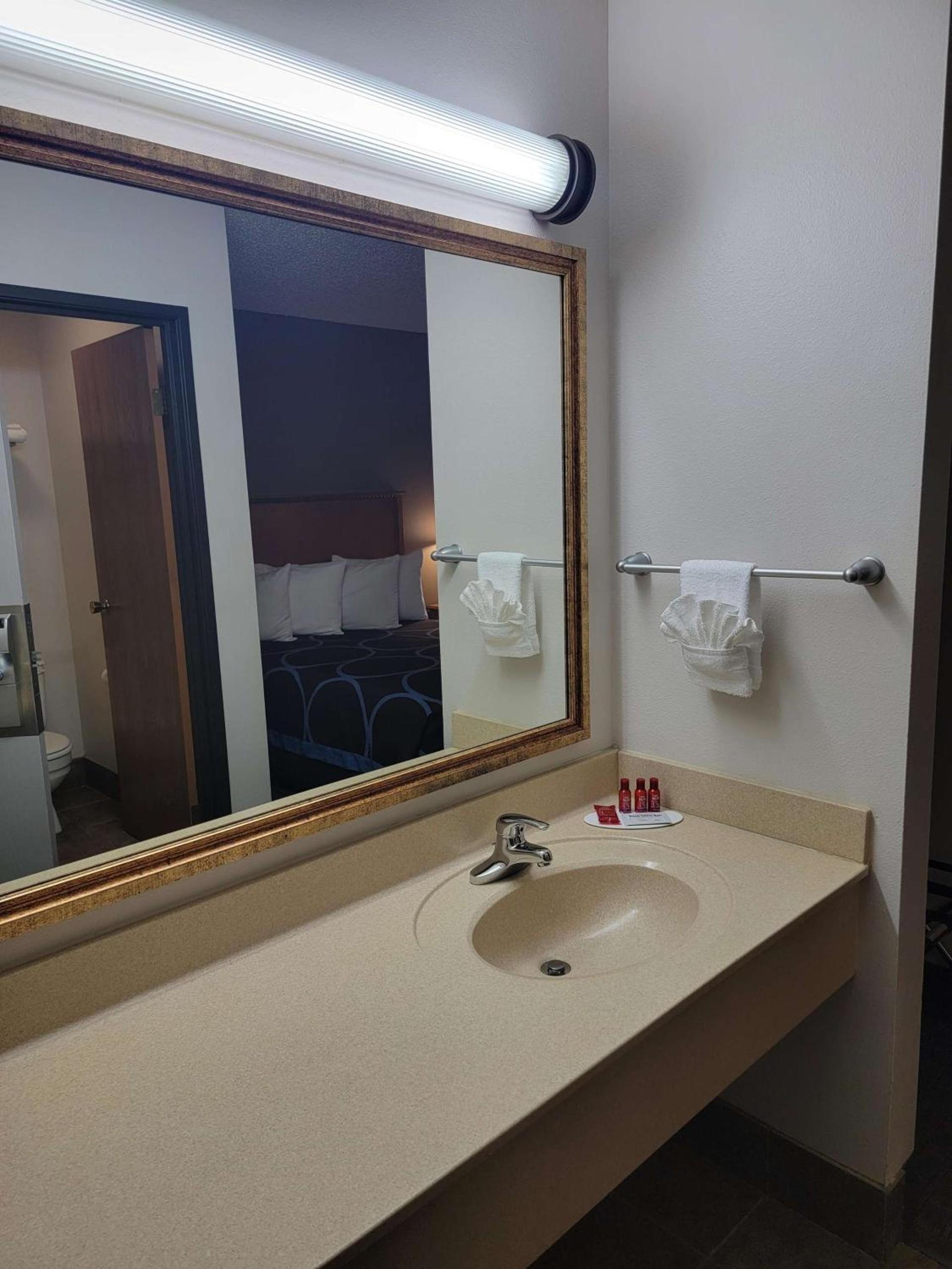 SureStay Plus Hotel by Best Western Grand Island photo 15