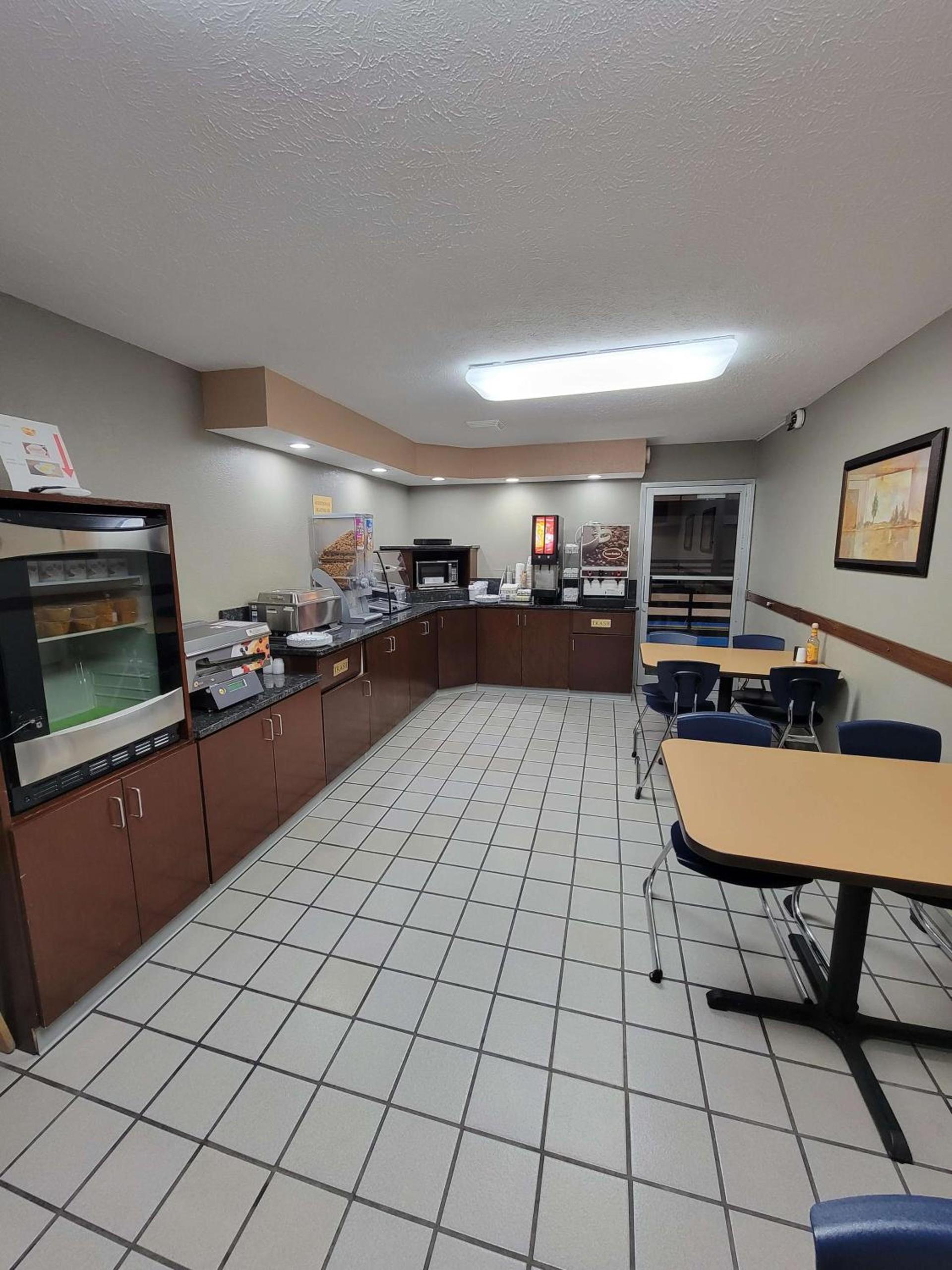SureStay Plus Hotel by Best Western Grand Island photo 39