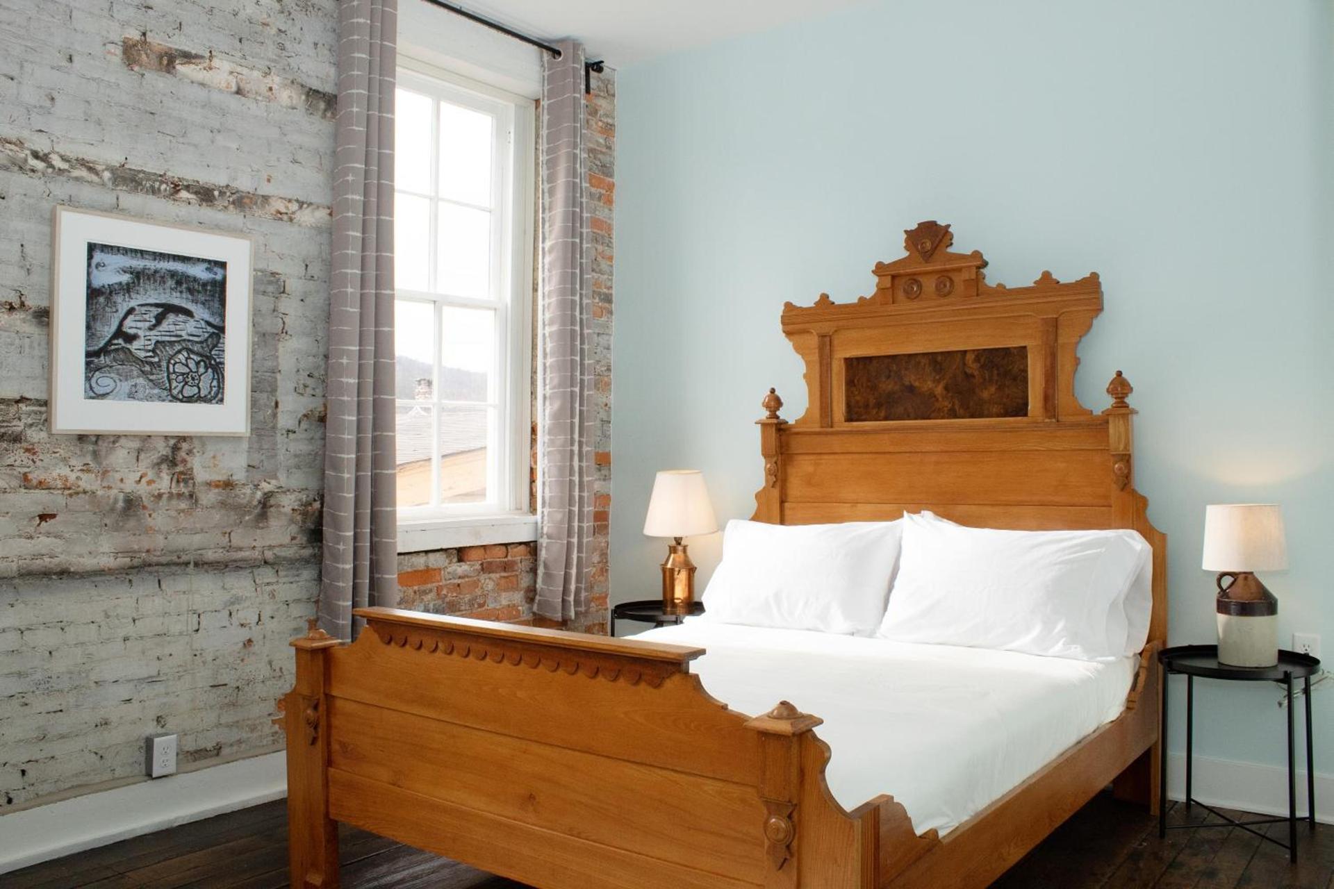 Bischoff Inn photo 21