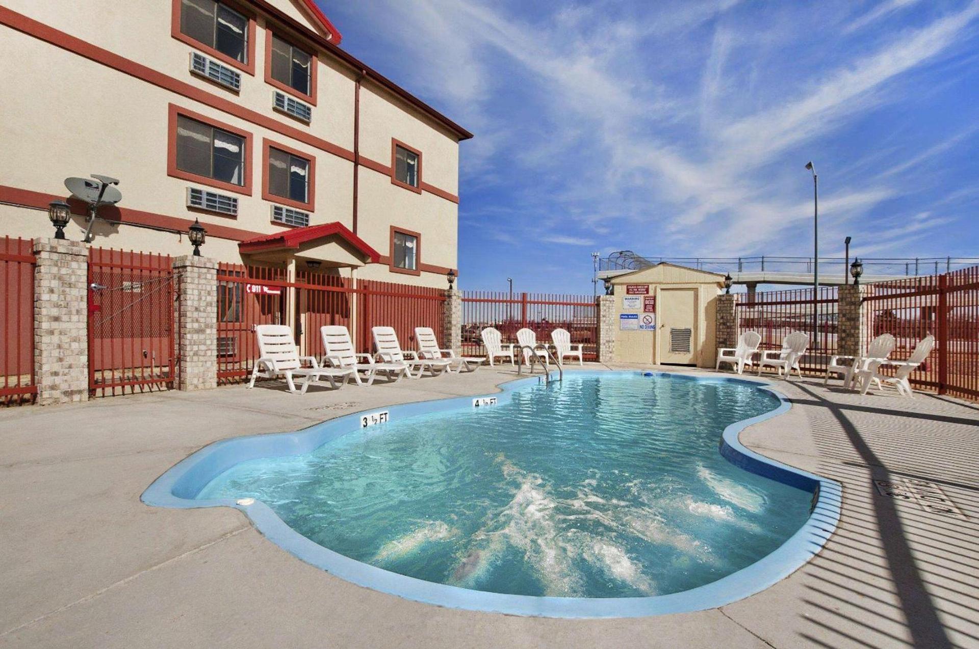 Howard Johnson by Wyndham Lubbock TX photo 49