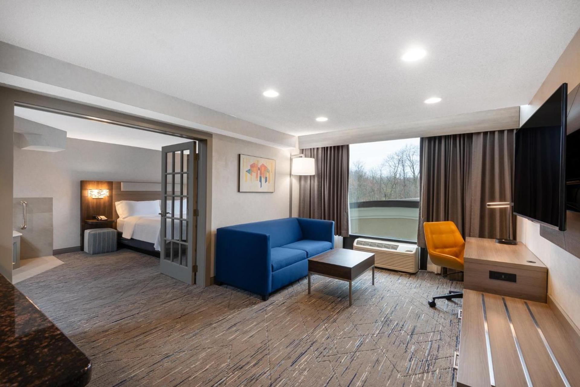 Holiday Inn Express & Suites Wadsworth by IHG photo 13