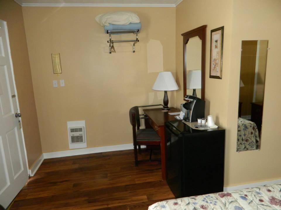 Belle Isle Motel photo 14
