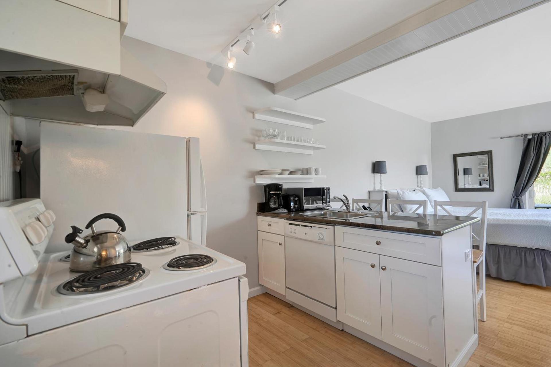 Windward Shores photo 45
