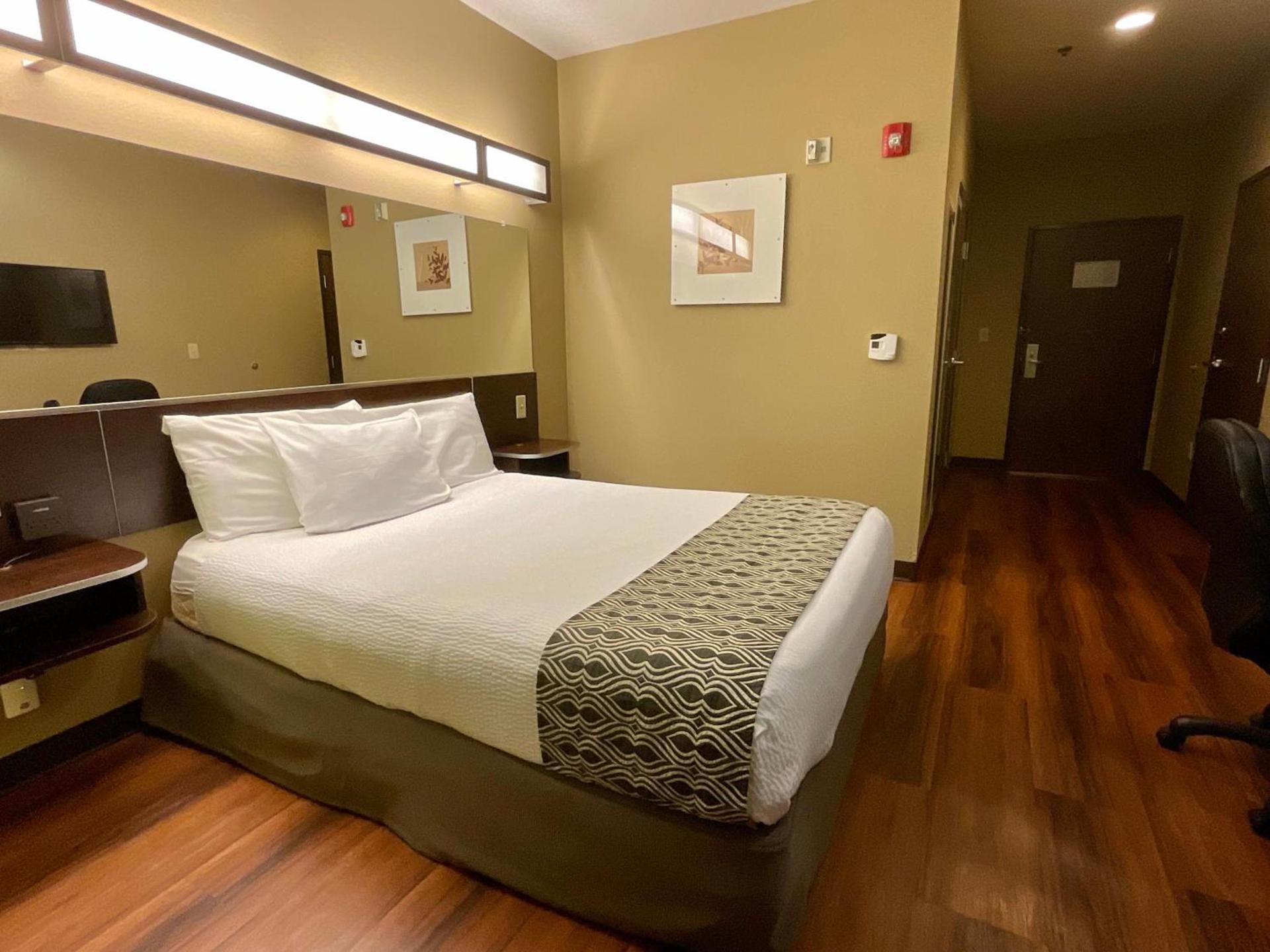 SureStay Plus Hotel by Best Western Buckhannon photo 22