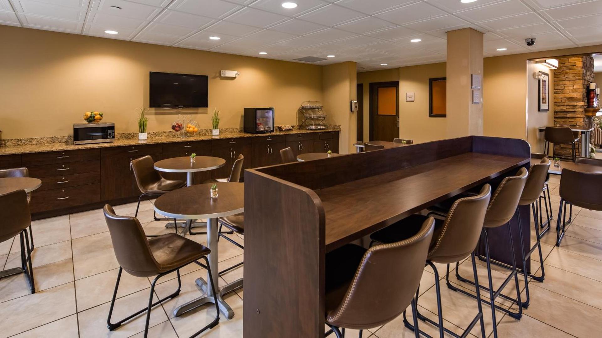 SureStay Plus Hotel by Best Western Buckhannon photo 18