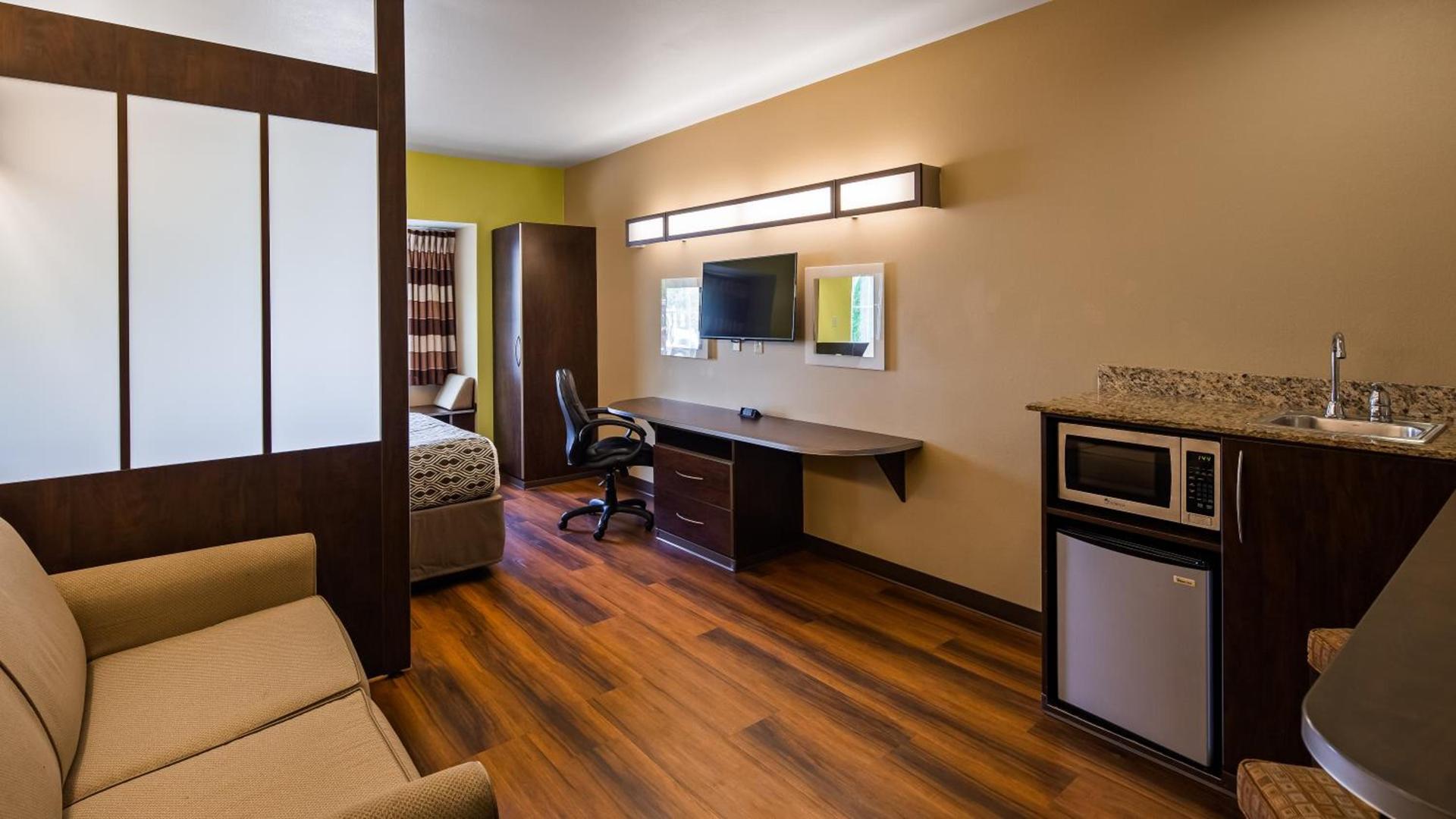 SureStay Plus Hotel by Best Western Buckhannon photo 20