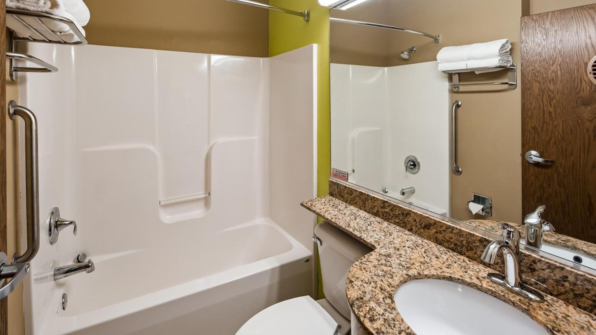 SureStay Plus Hotel by Best Western Buckhannon photo 27