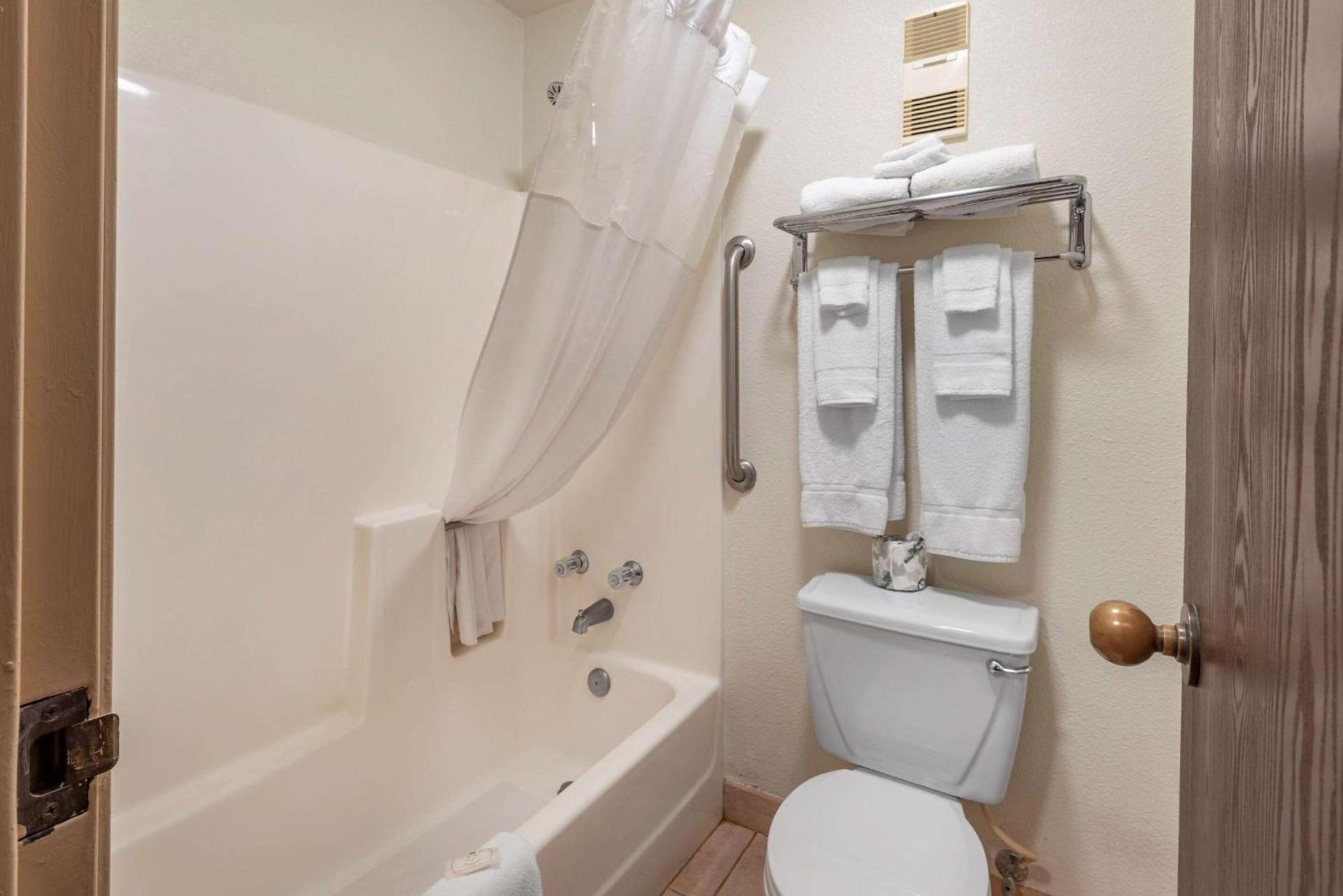 Quality Inn Grand Junction near University photo 21