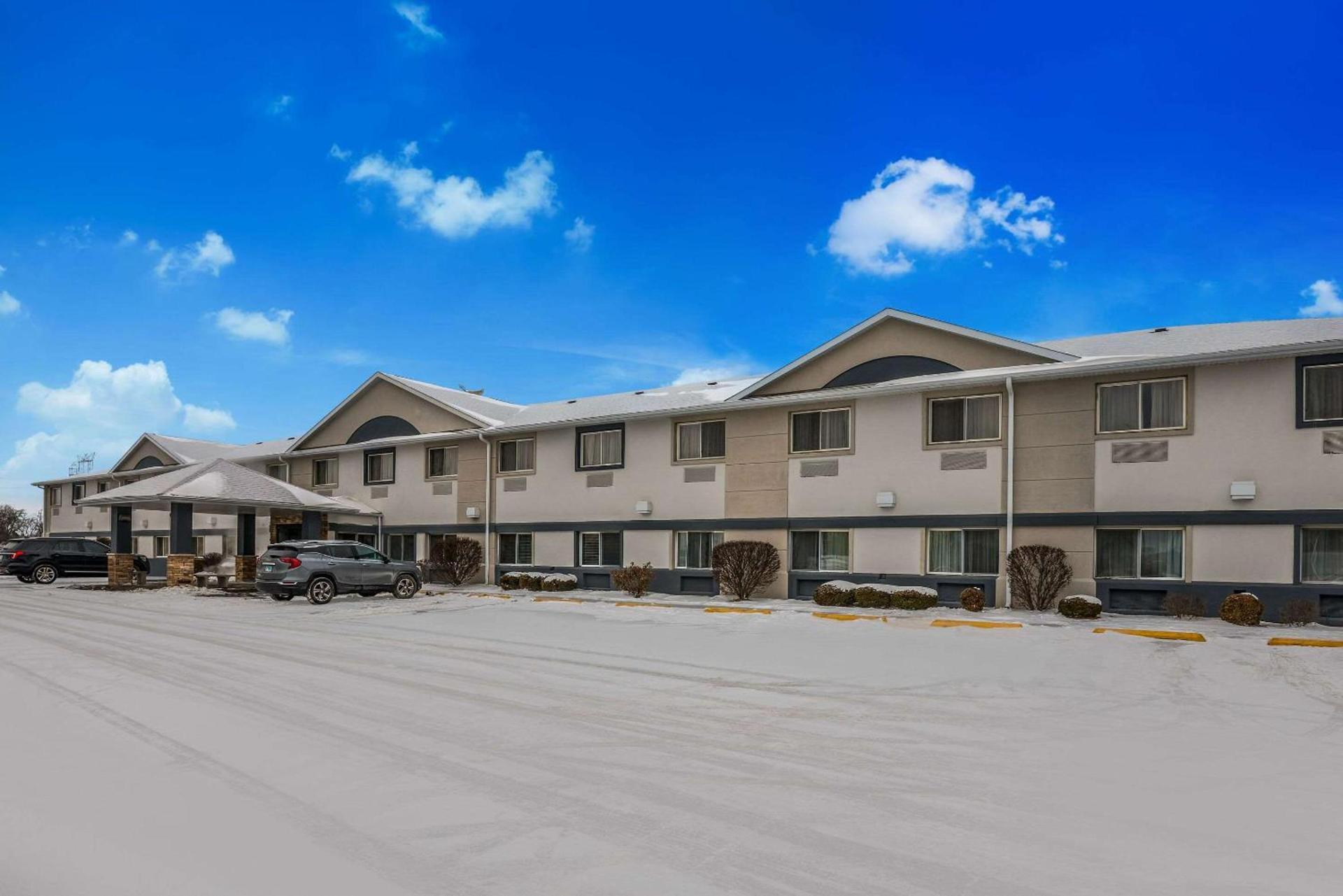 MainStay Suites Joliet I-80 photo 2