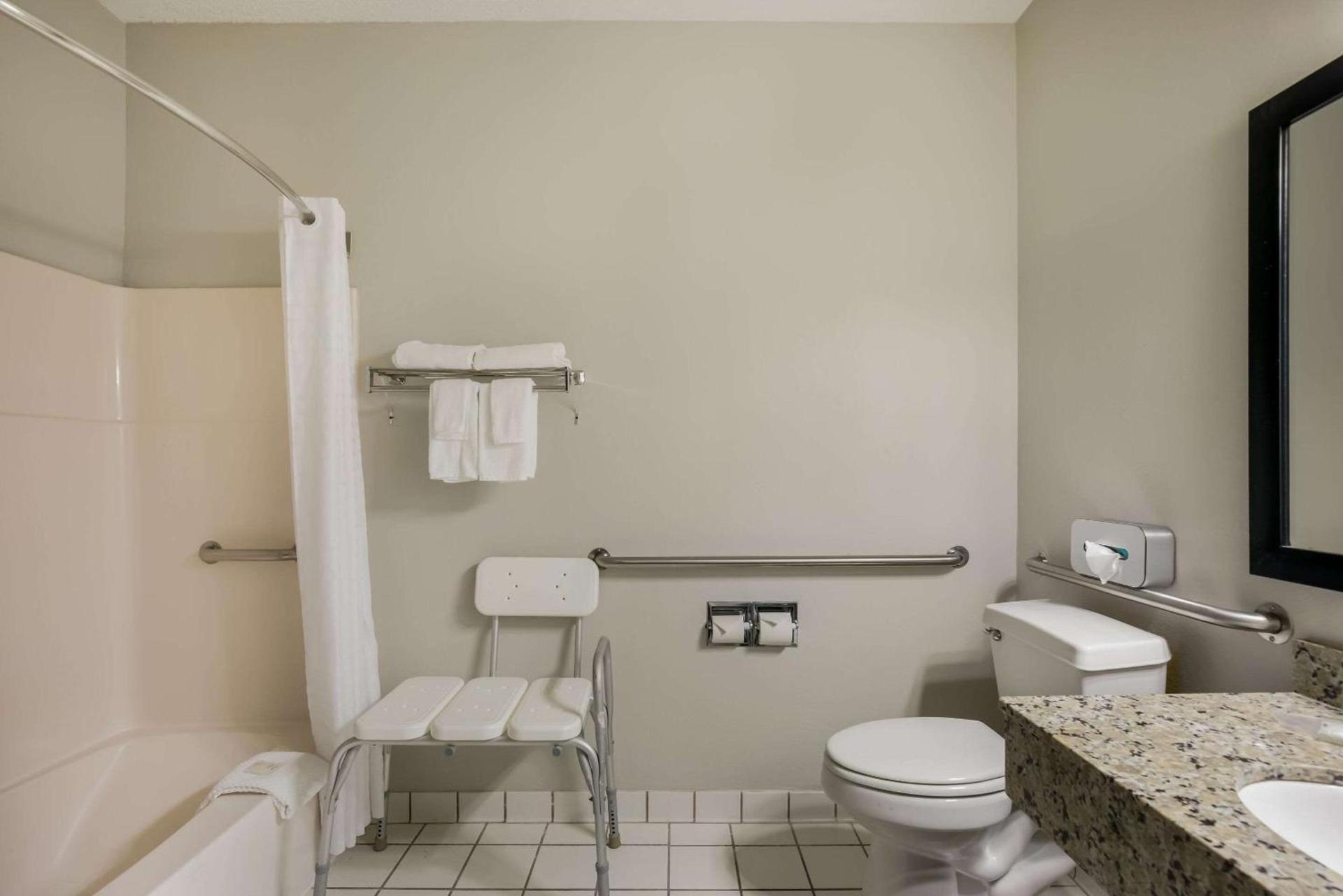 MainStay Suites Joliet I-80 photo 12