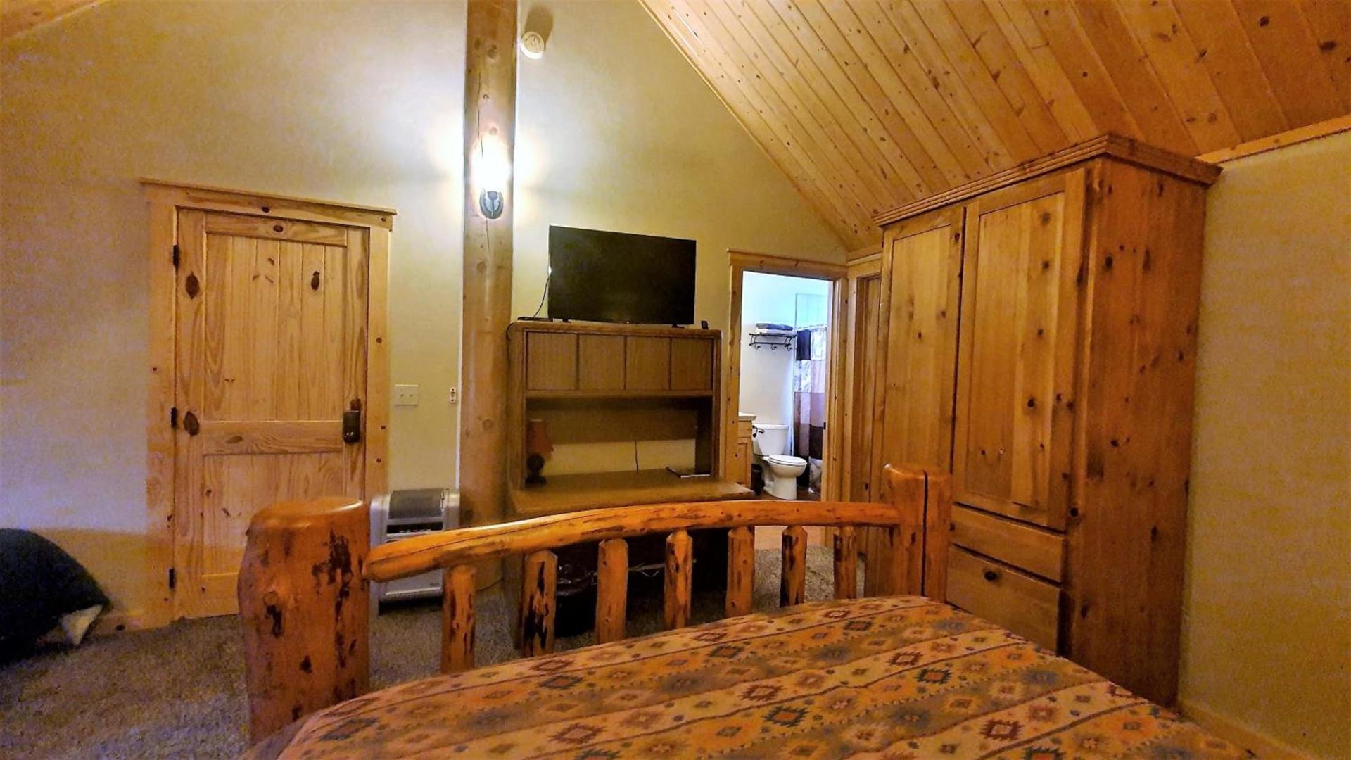 Teton Hostel HideAway photo 6