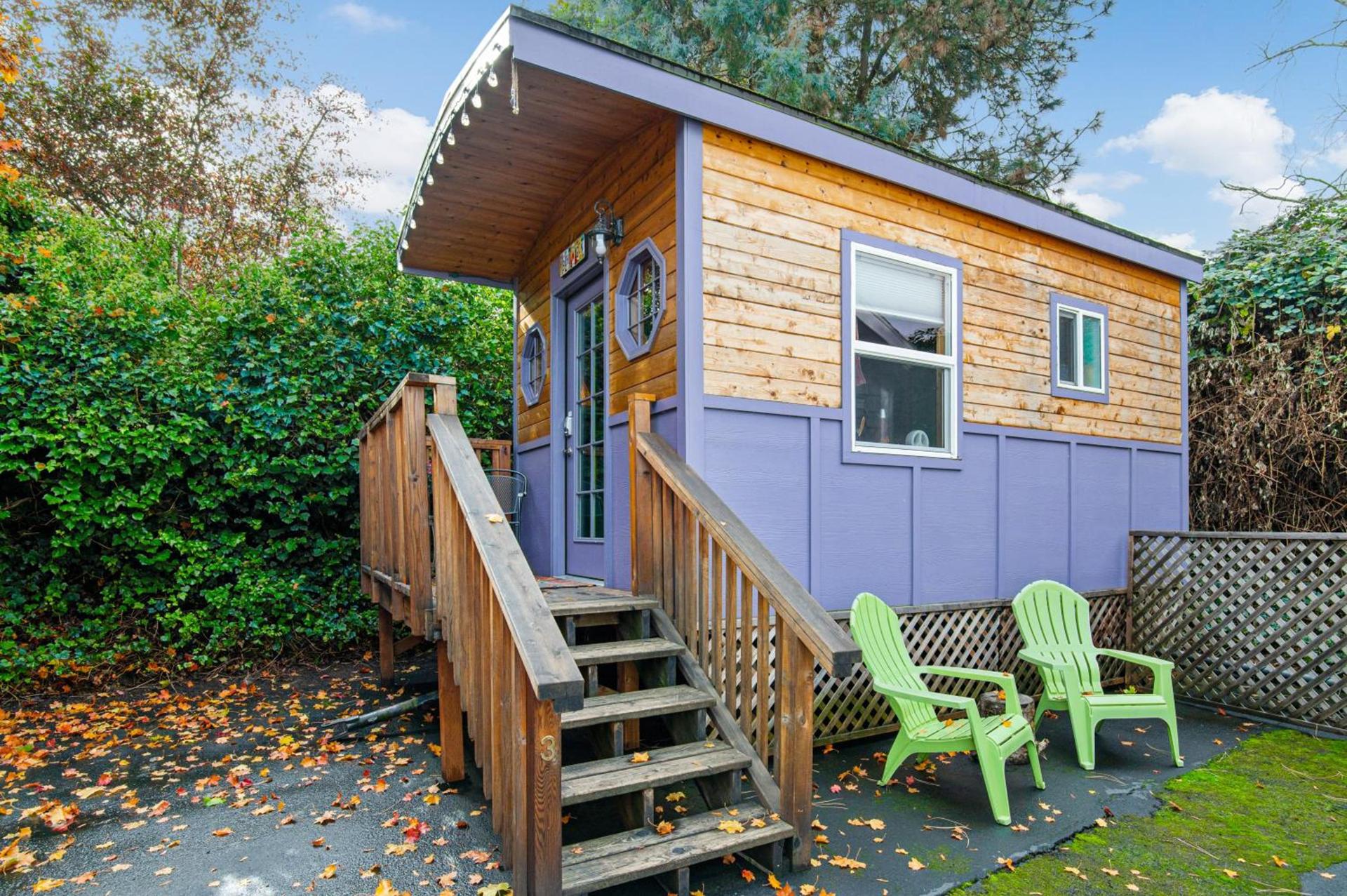 Tiny Digs - Hotel of Tiny Houses photo 1