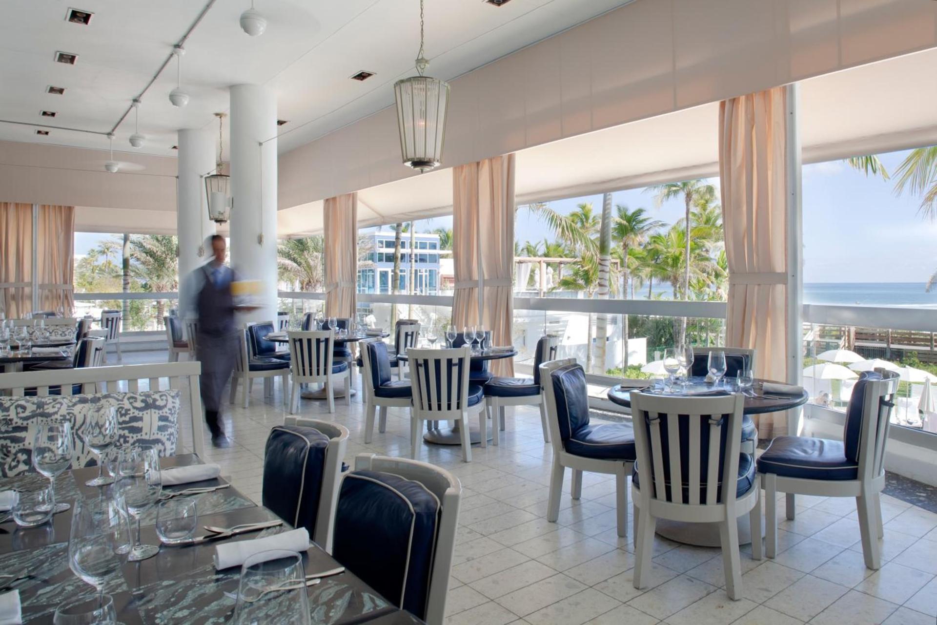 Fontainebleau Miami Beach photo 25