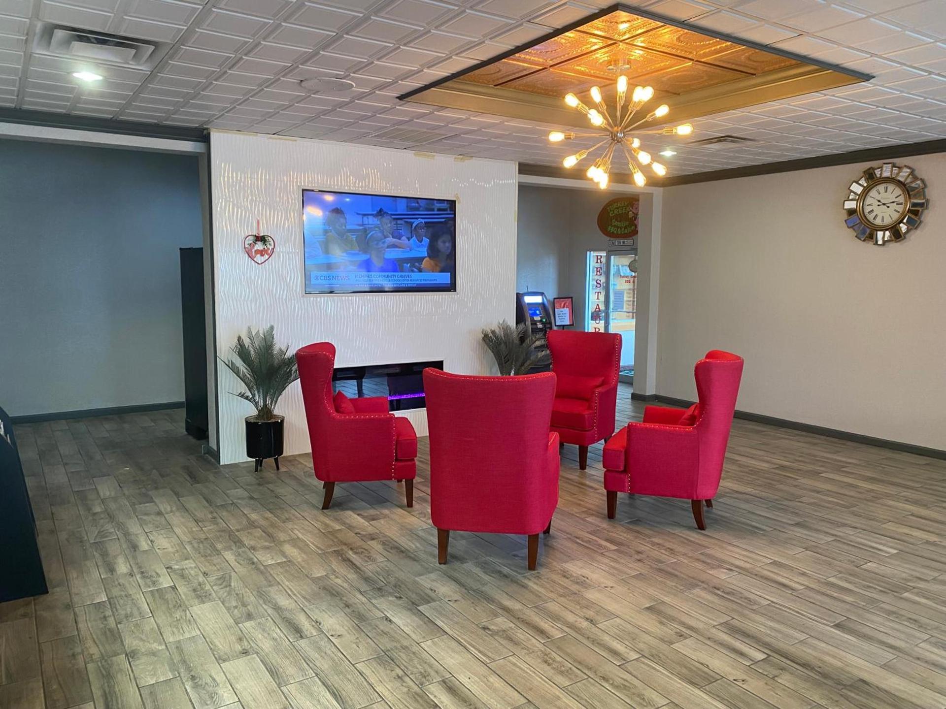 Ramada by Wyndham Enid photo 45