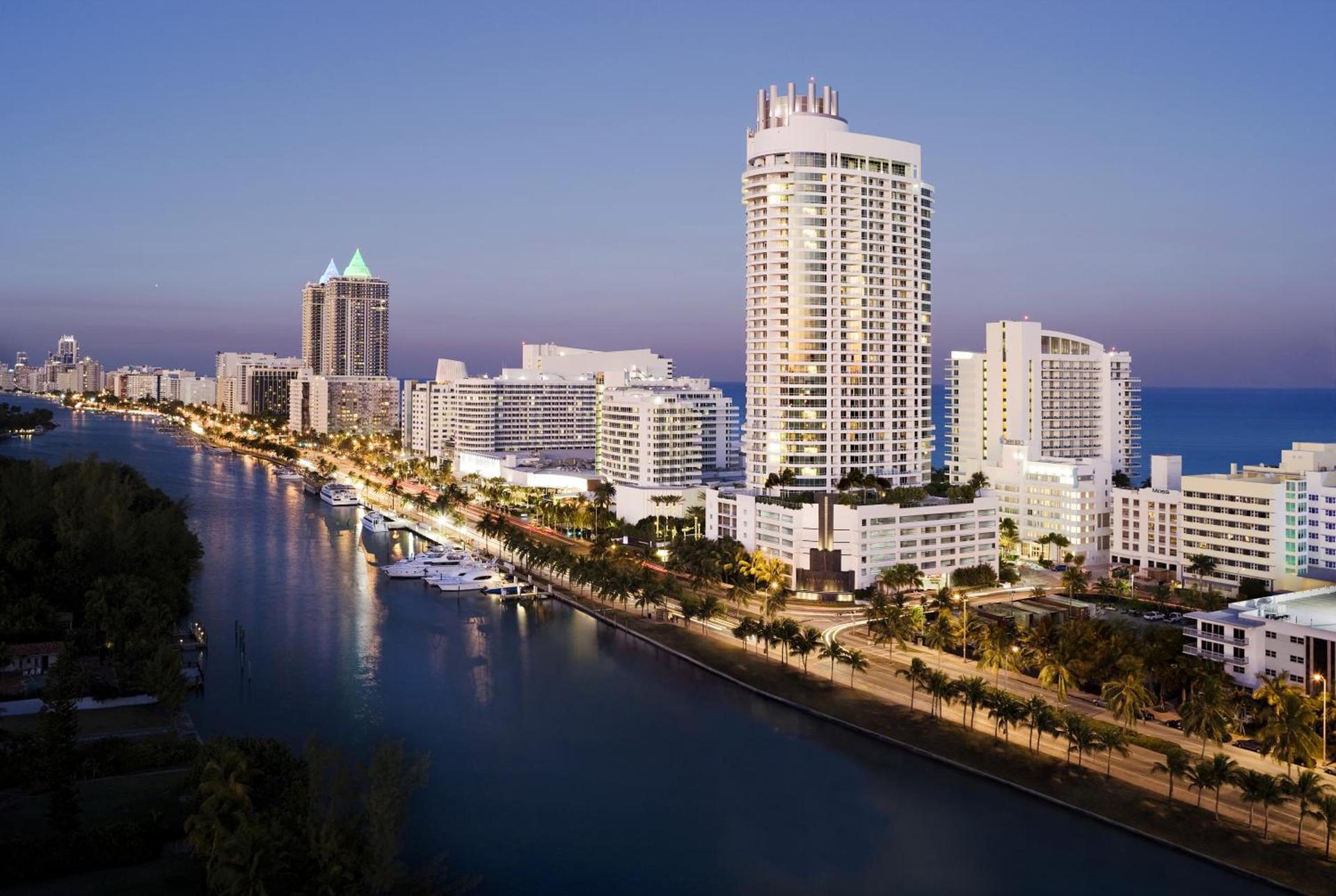 Fontainebleau Miami Beach photo 21