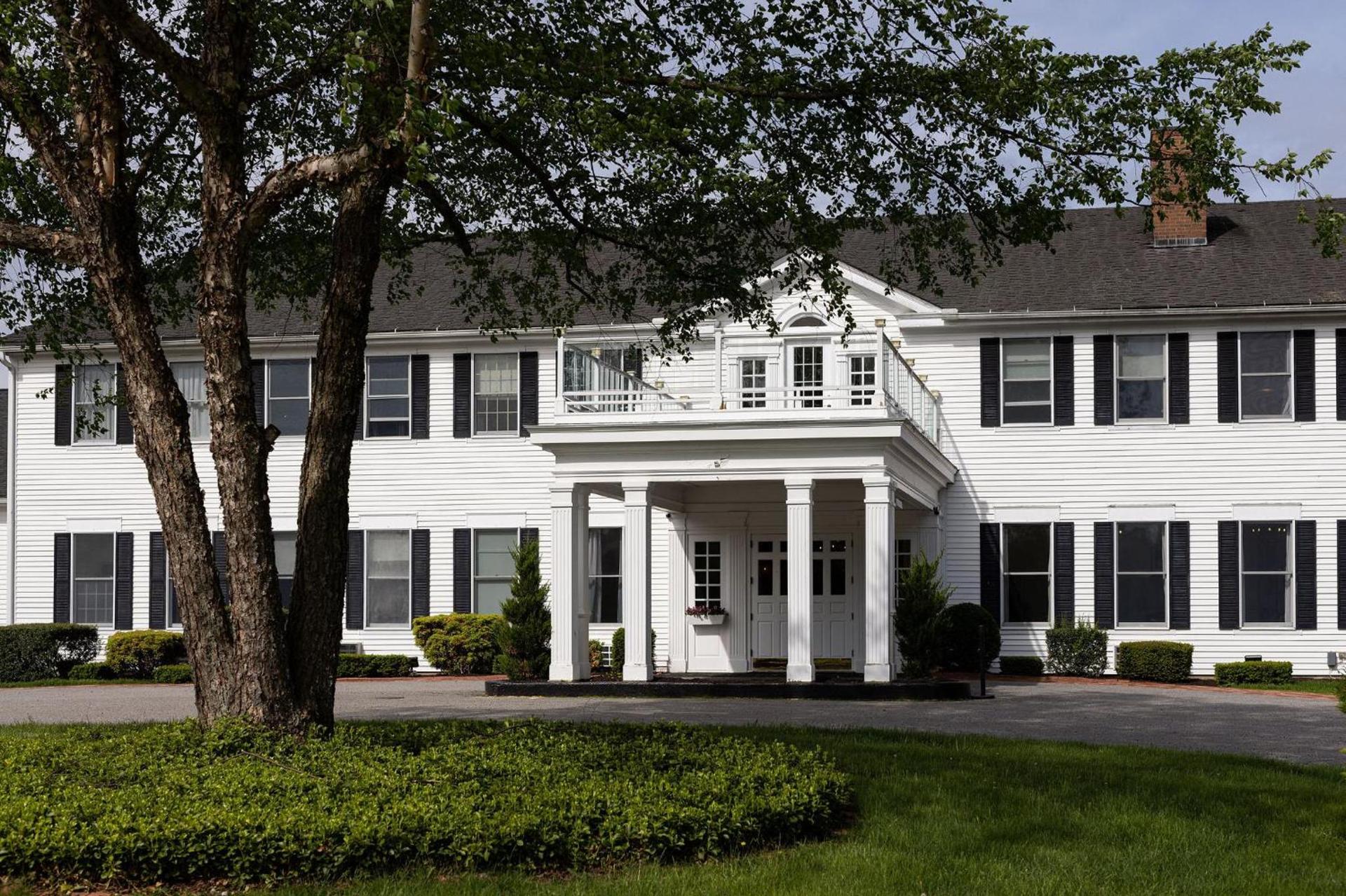 The Litchfield Inn photo 1