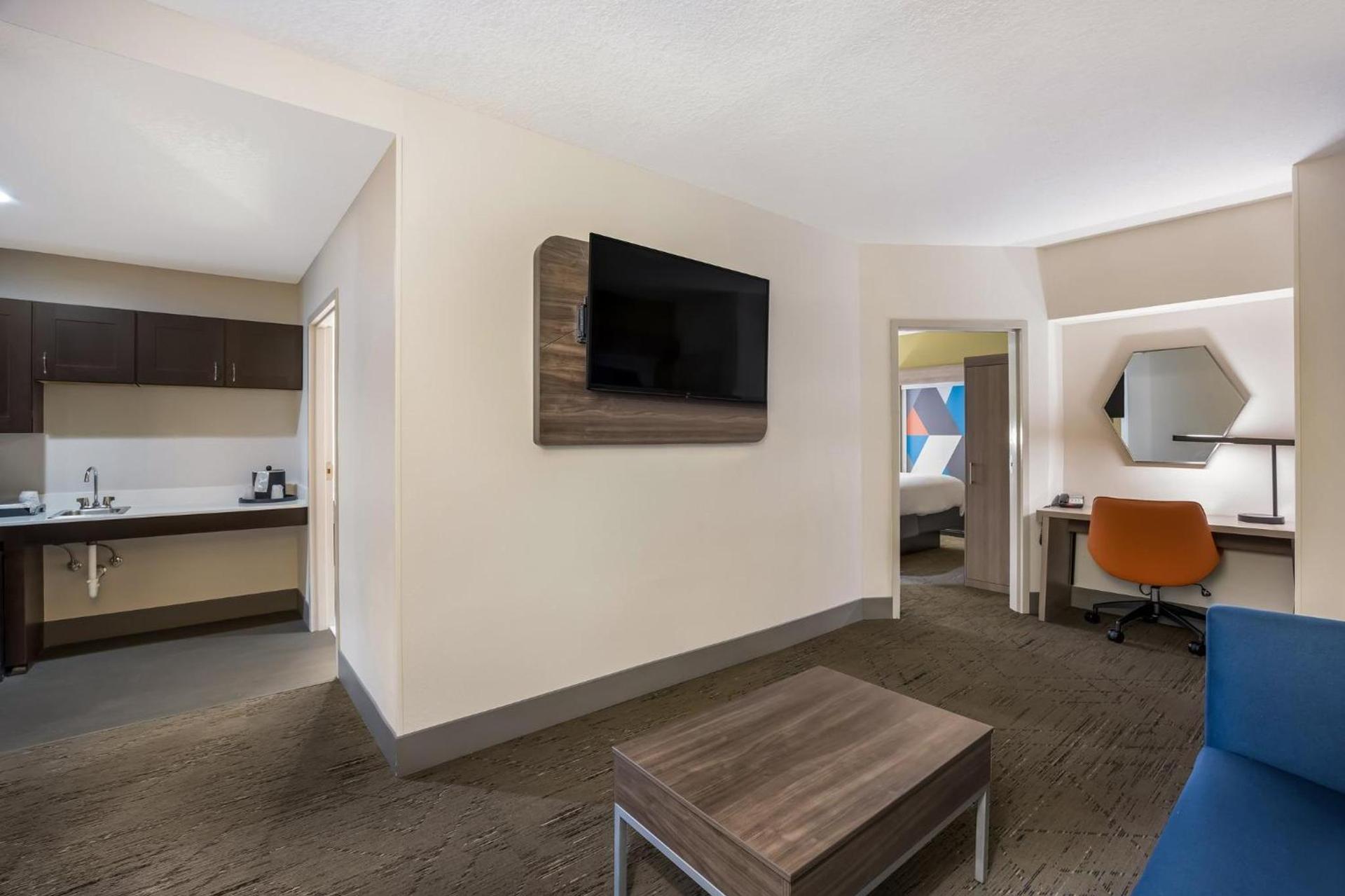 Holiday Inn Express Hotel & Suites Perry by IHG photo 26