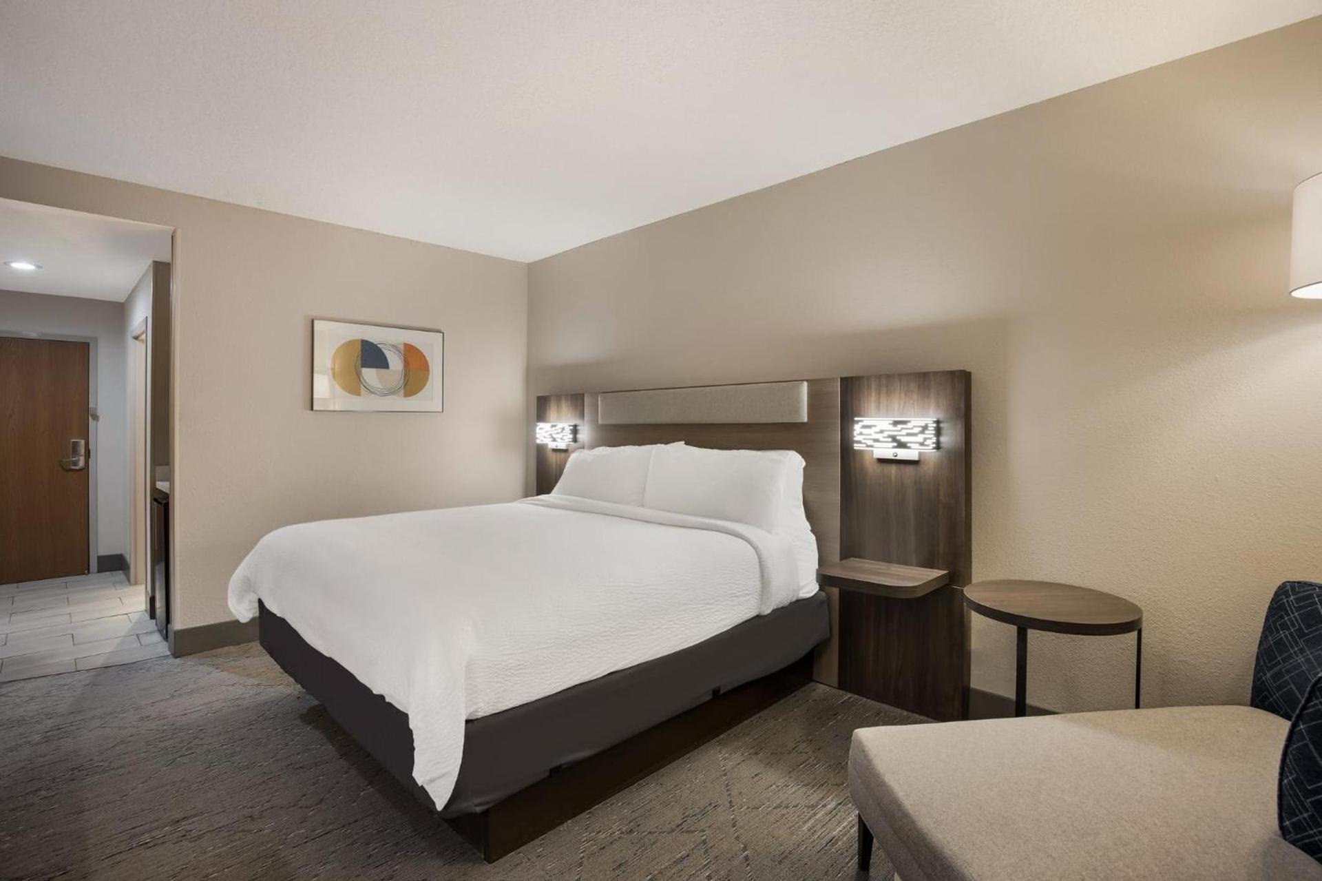 Holiday Inn Express Hotel & Suites Perry by IHG photo 22