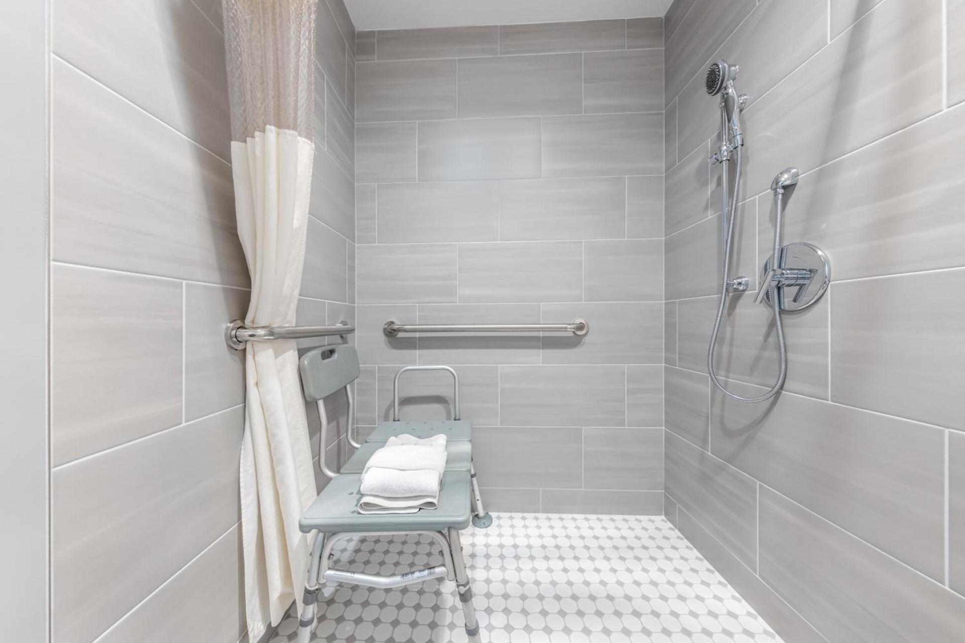 La Quinta Inn by Wyndham Lynnwood photo 64