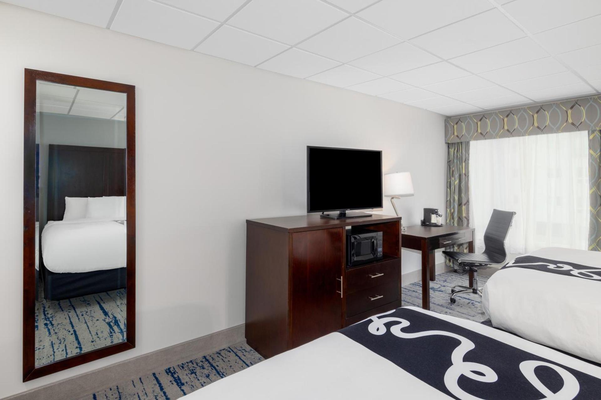 La Quinta Inn by Wyndham Lynnwood photo 88