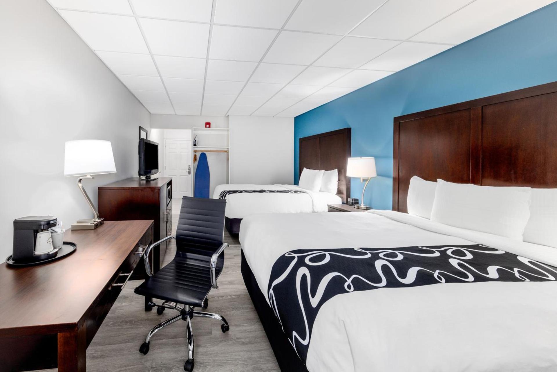 La Quinta Inn by Wyndham Lynnwood photo 86
