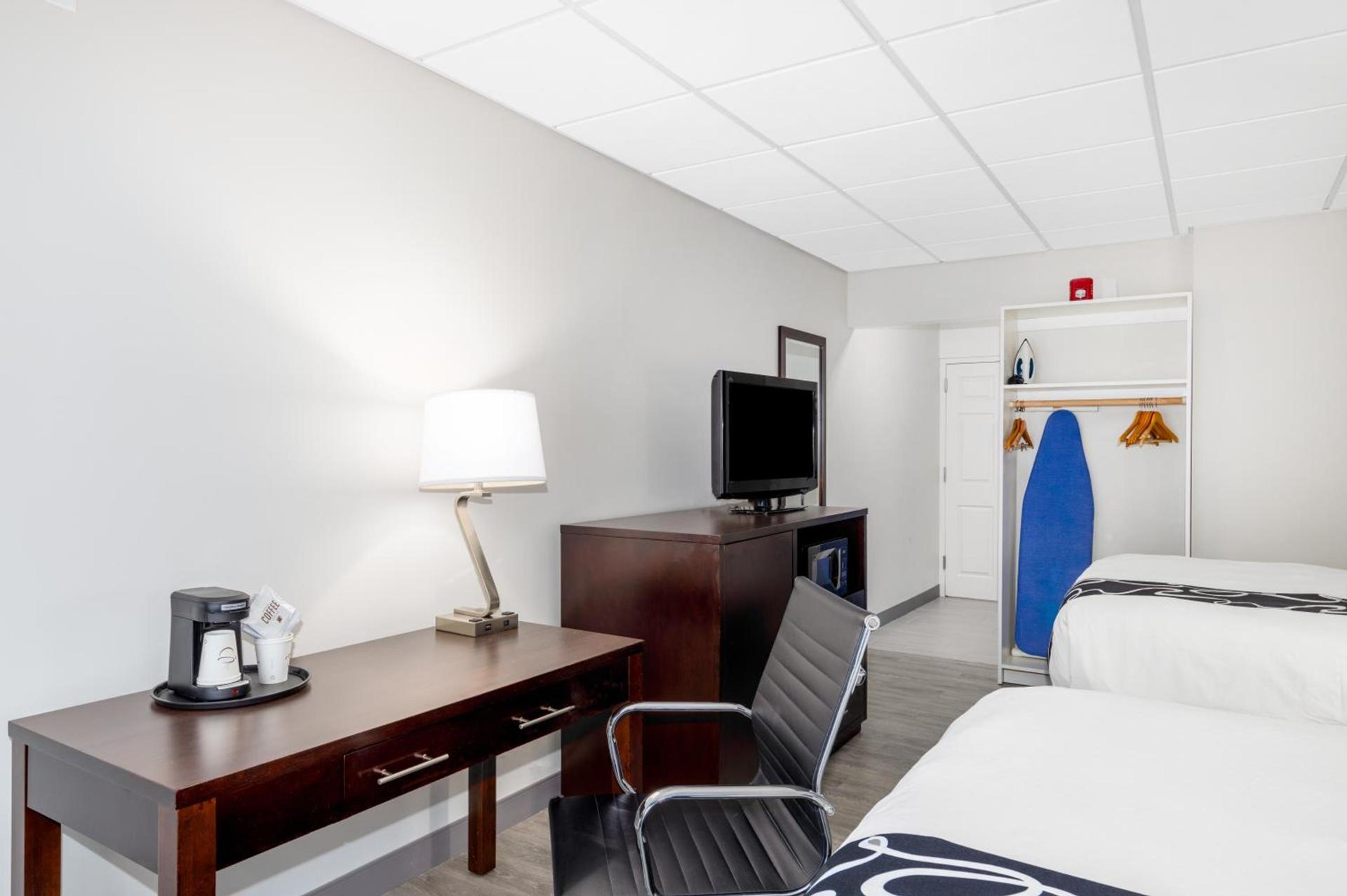 La Quinta Inn by Wyndham Lynnwood photo 81