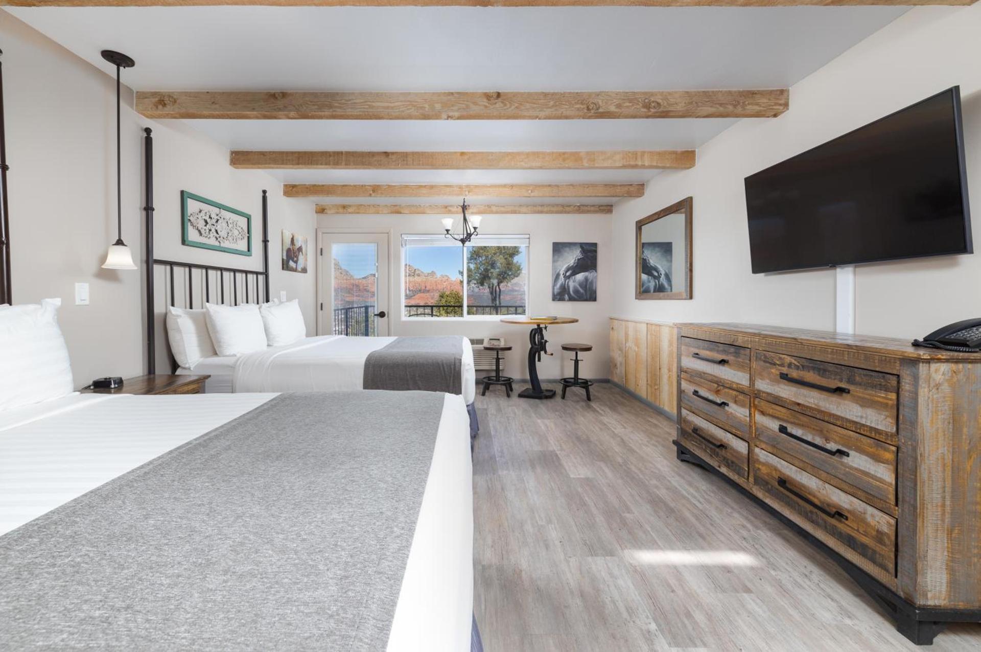 Sky Ranch Lodge photo 79