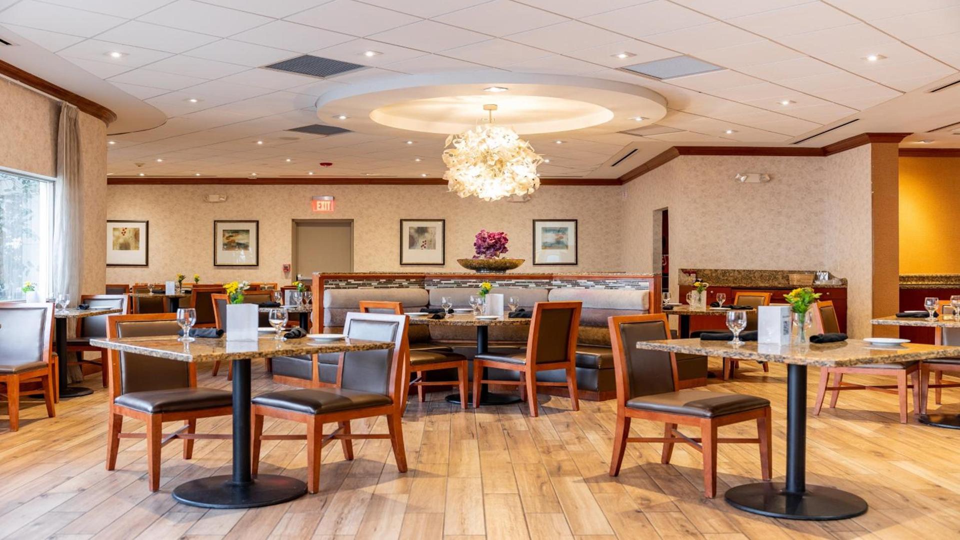 Holiday Inn Plainview-Long Island by IHG photo 17